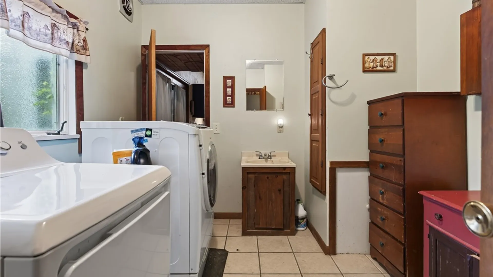 Property at 517-519 Main Street, Oneonta, NY 13820 9