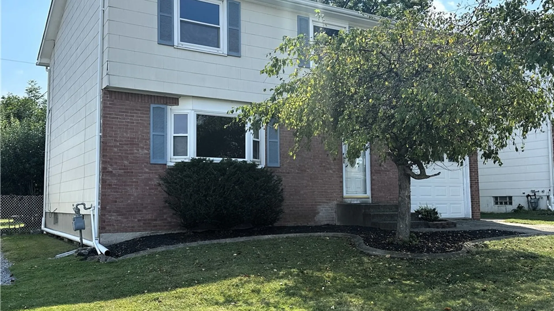 Property at 75 Caprice Drive, Cheektowaga, NY 14227 3