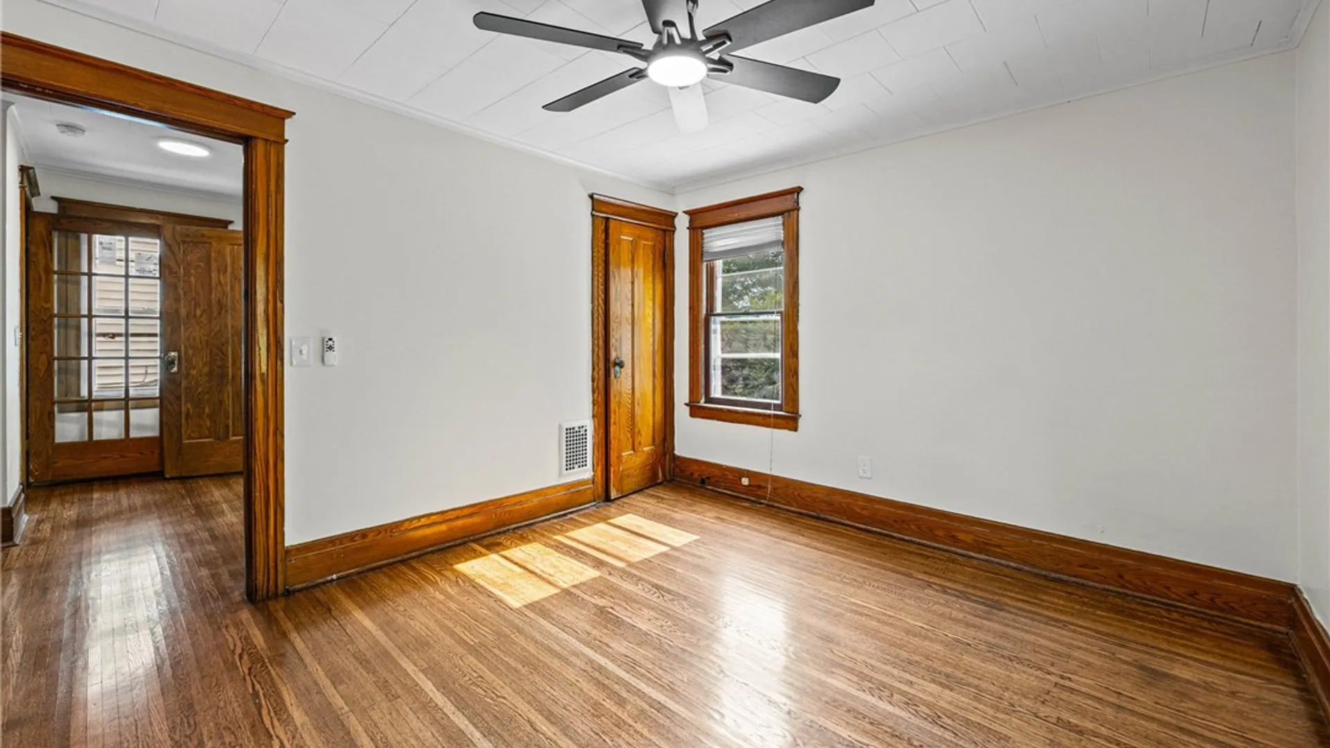 Property at 20 Duke St, Rochester, NY 14609 25