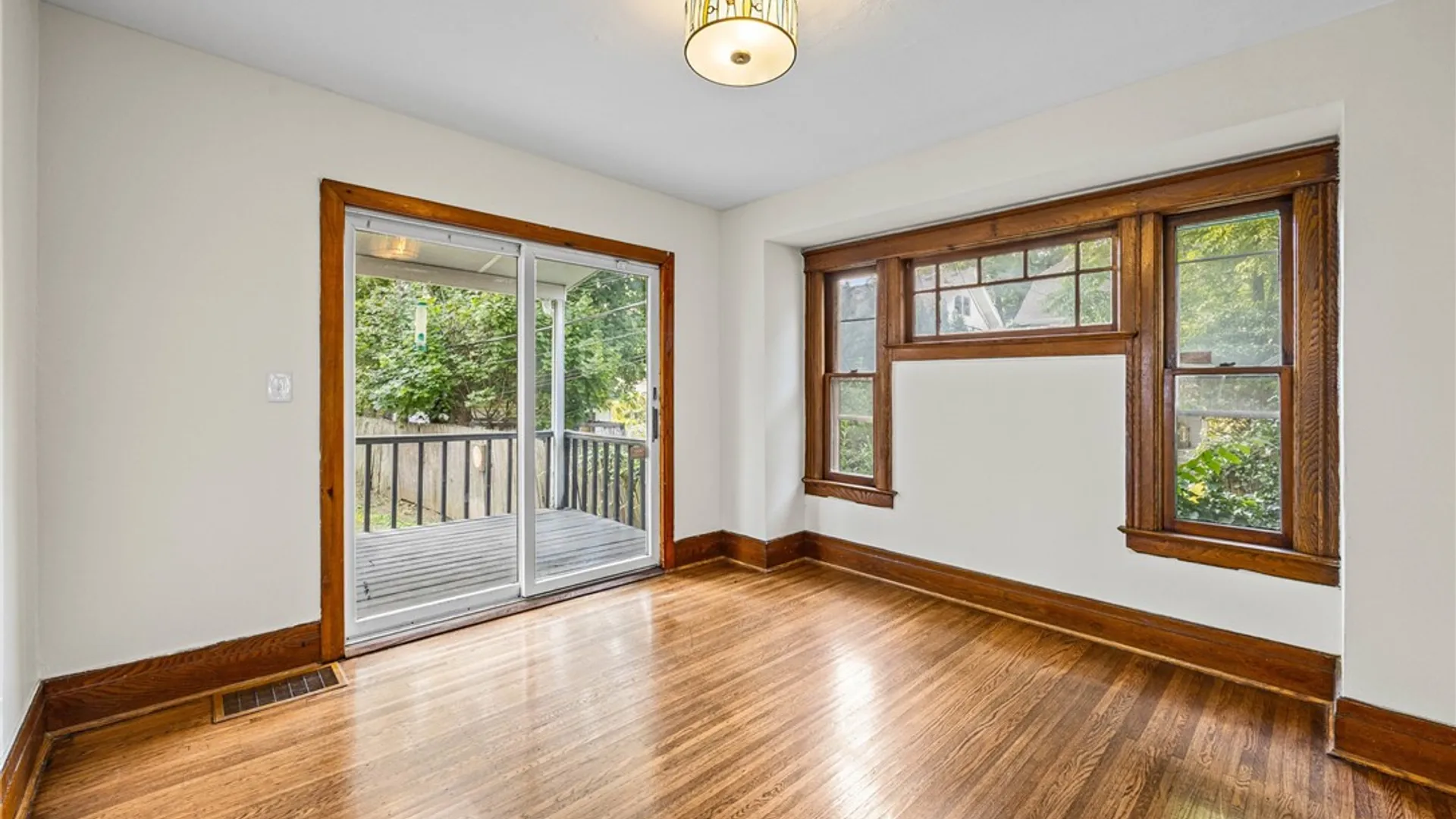 Property at 20 Duke St, Rochester, NY 14609 17