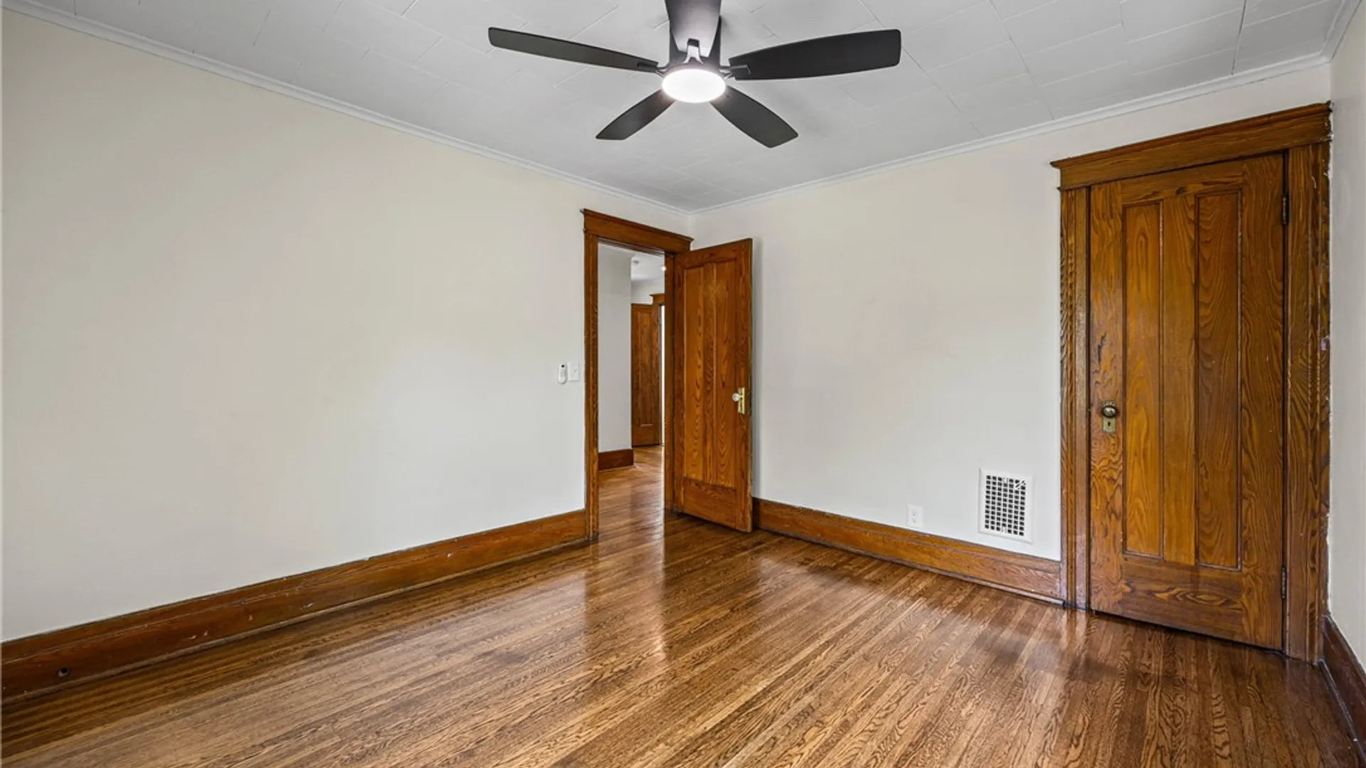 Property at 20 Duke St, Rochester, NY 14609 21