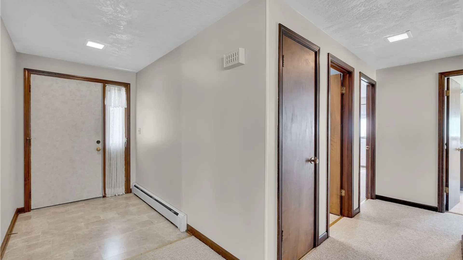 Property at 2579 Niagara Road, Wheatfield, NY 14304 3