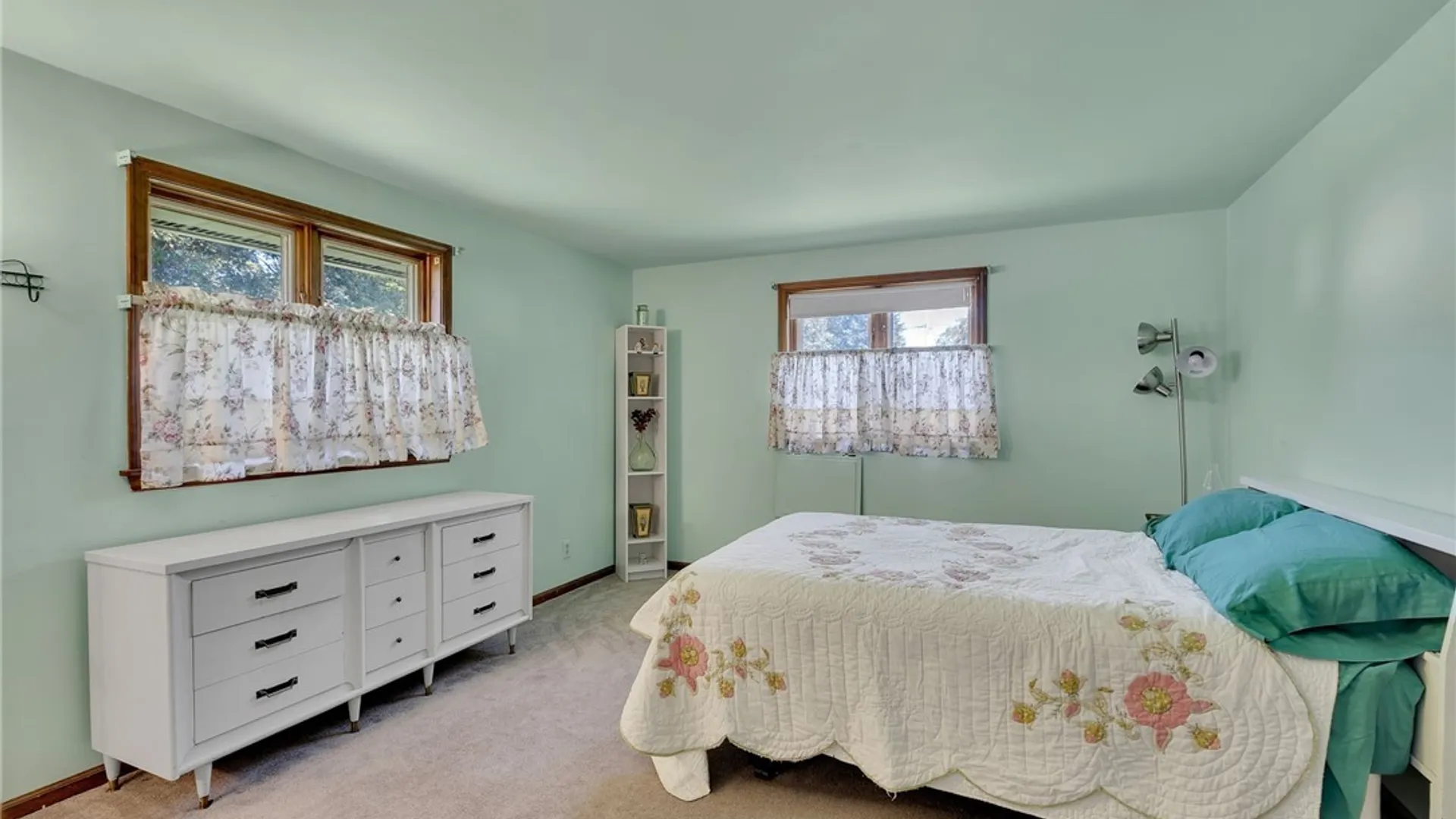 Property at 2579 Niagara Road, Wheatfield, NY 14304 15