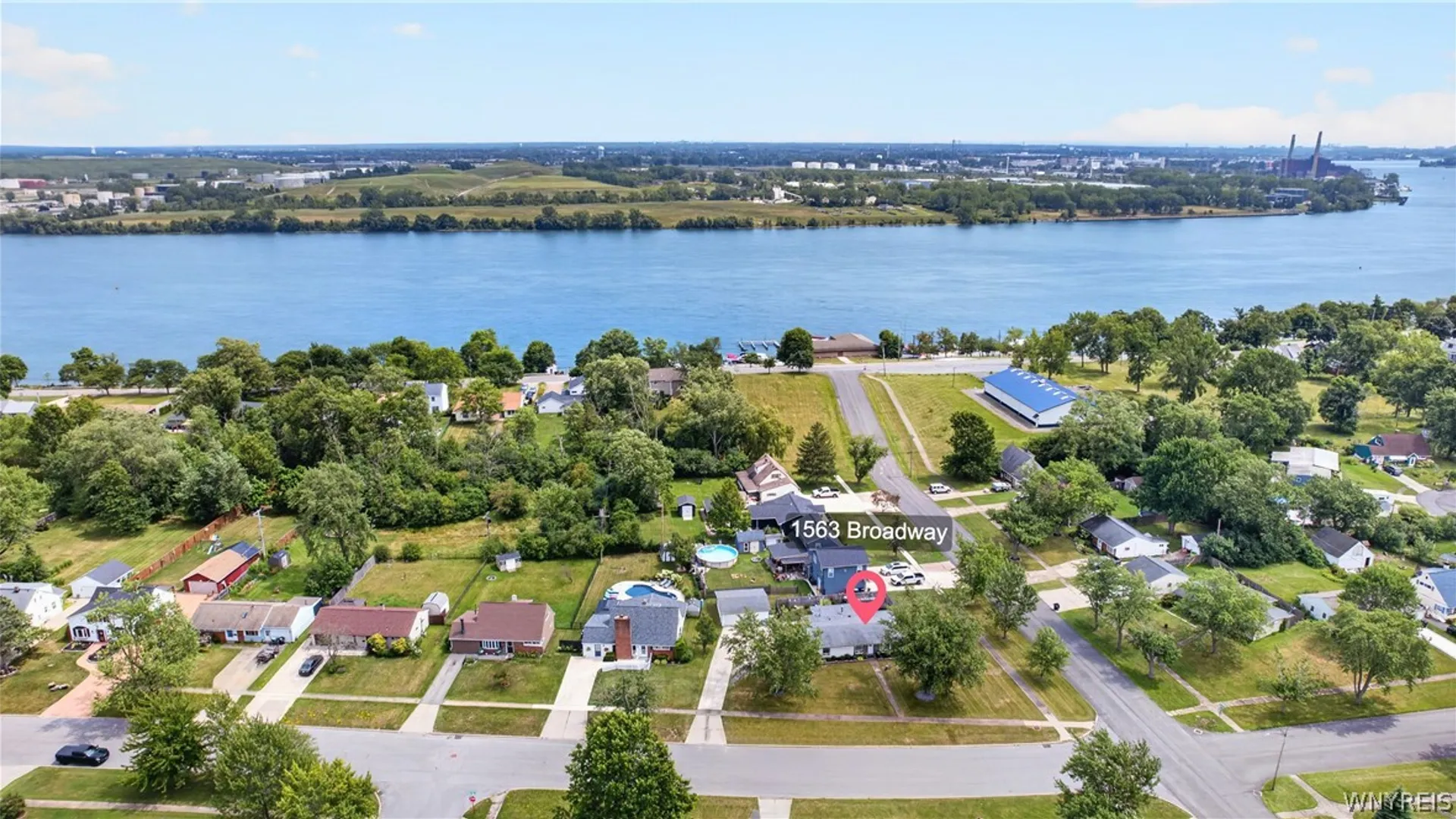 Property at 1563 Broadway, Grand Island, NY 14072 8