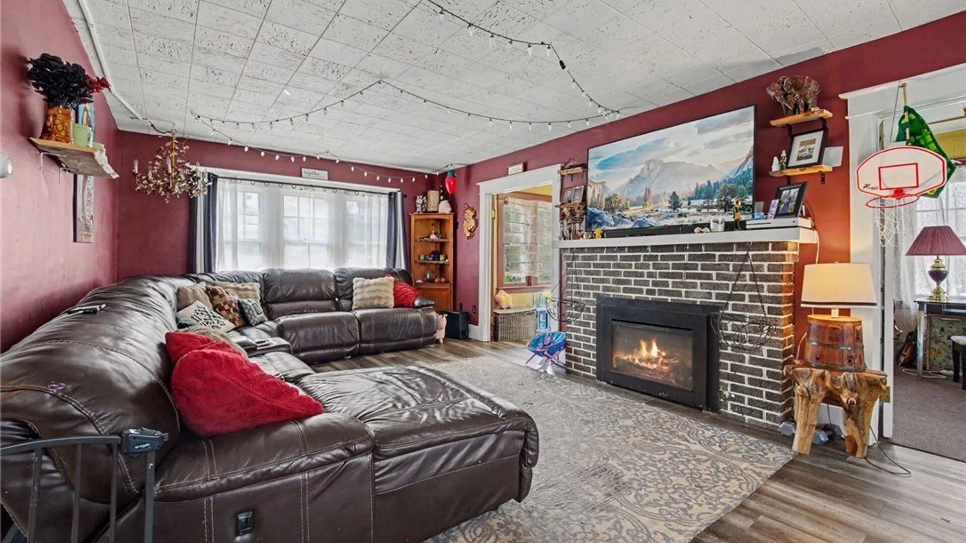 Property at 19 Vermont Street, Holland, NY 14080 4