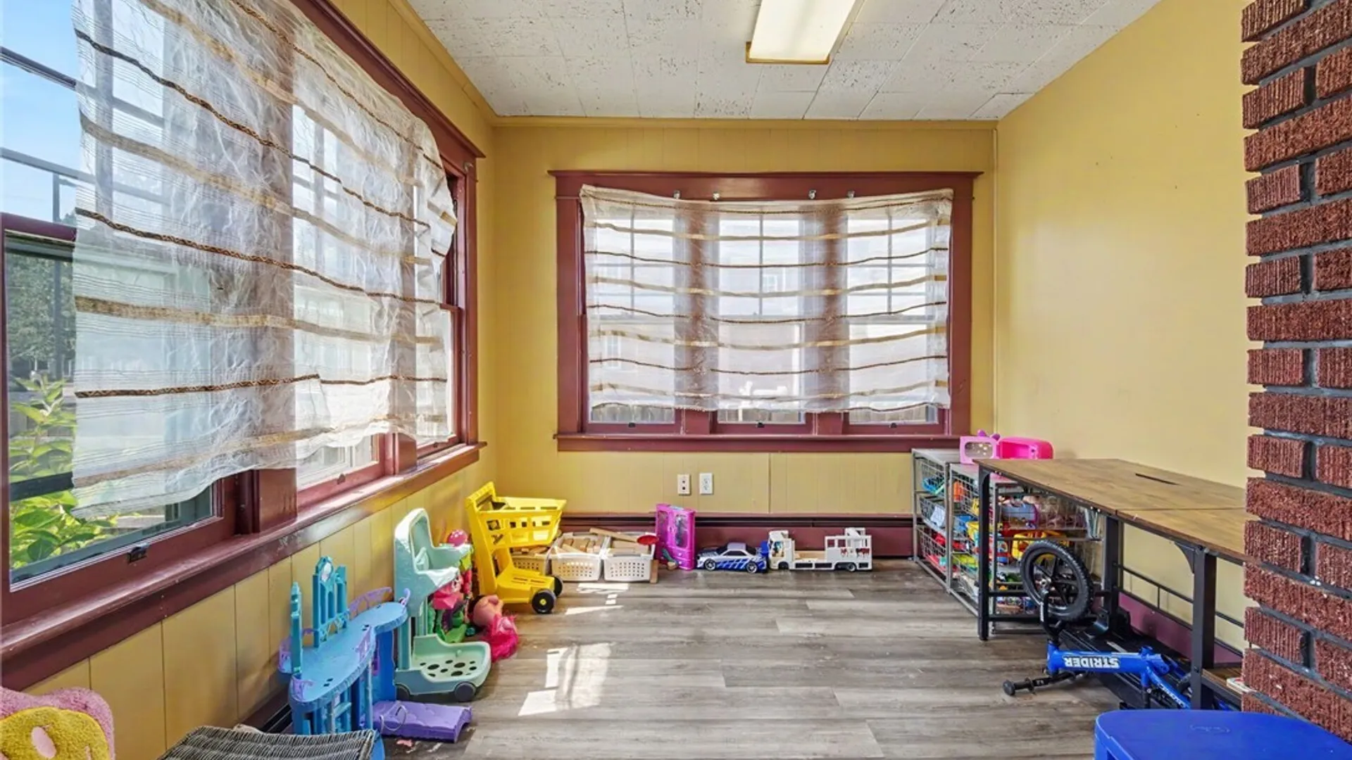 Property at 19 Vermont Street, Holland, NY 14080 5