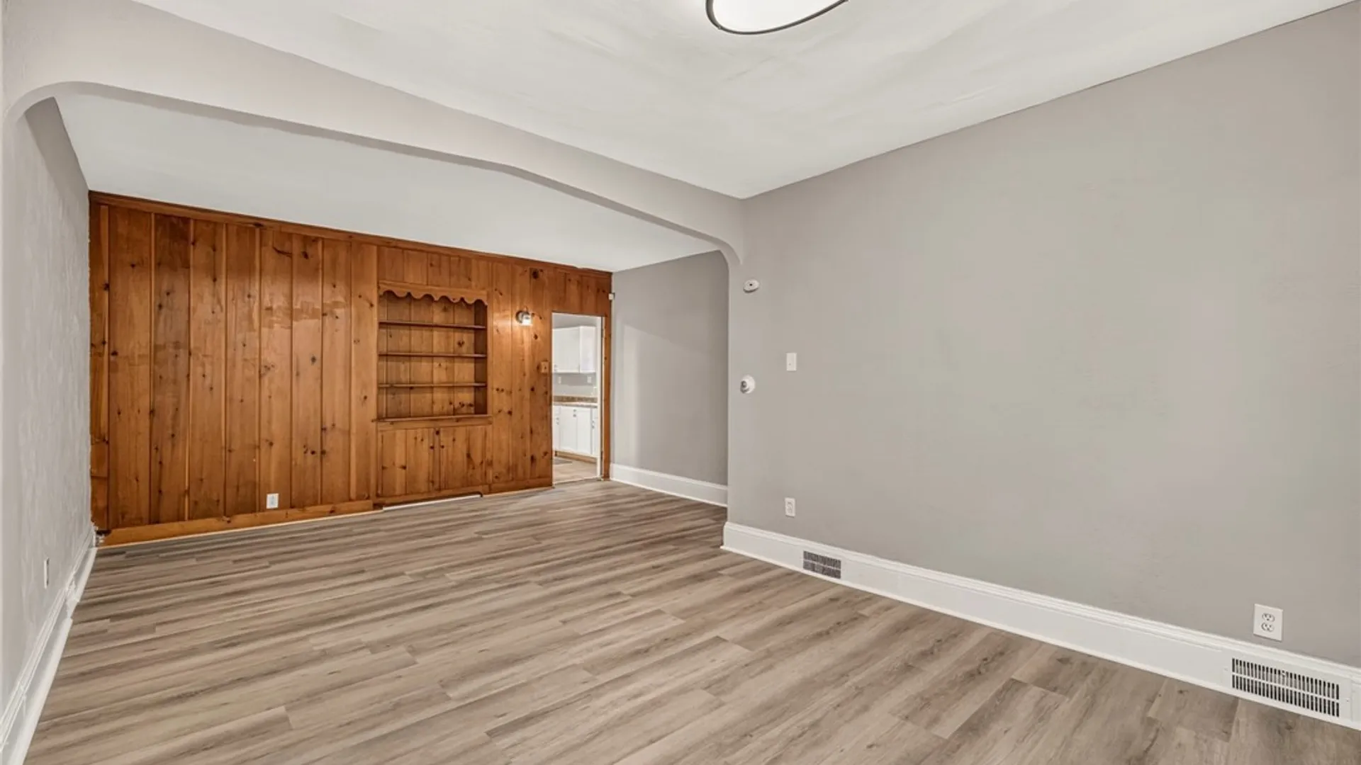 Property at 1881 Willow Avenue, Niagara Falls, NY 14305 7