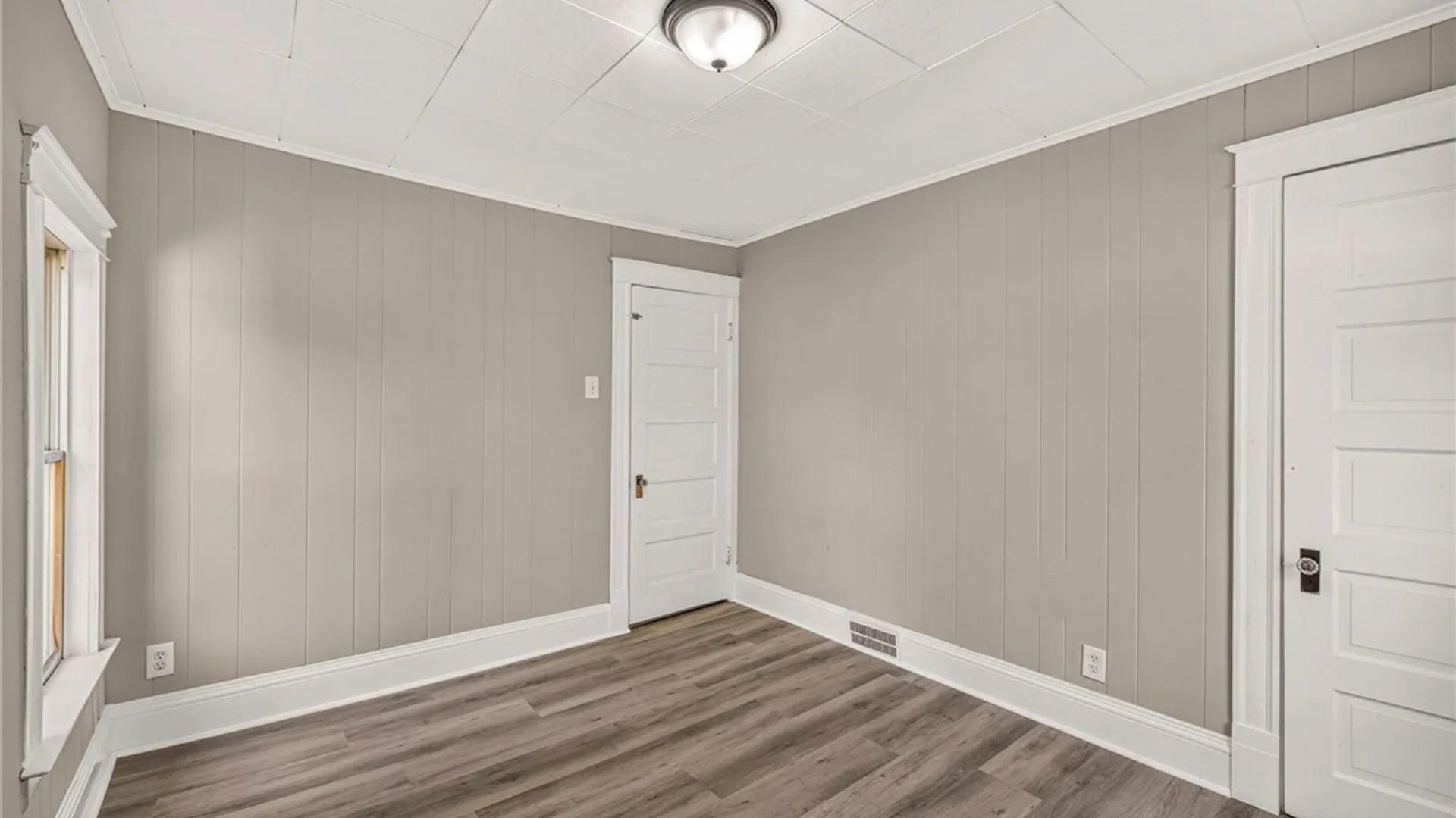 Property at 1881 Willow Avenue, Niagara Falls, NY 14305 17