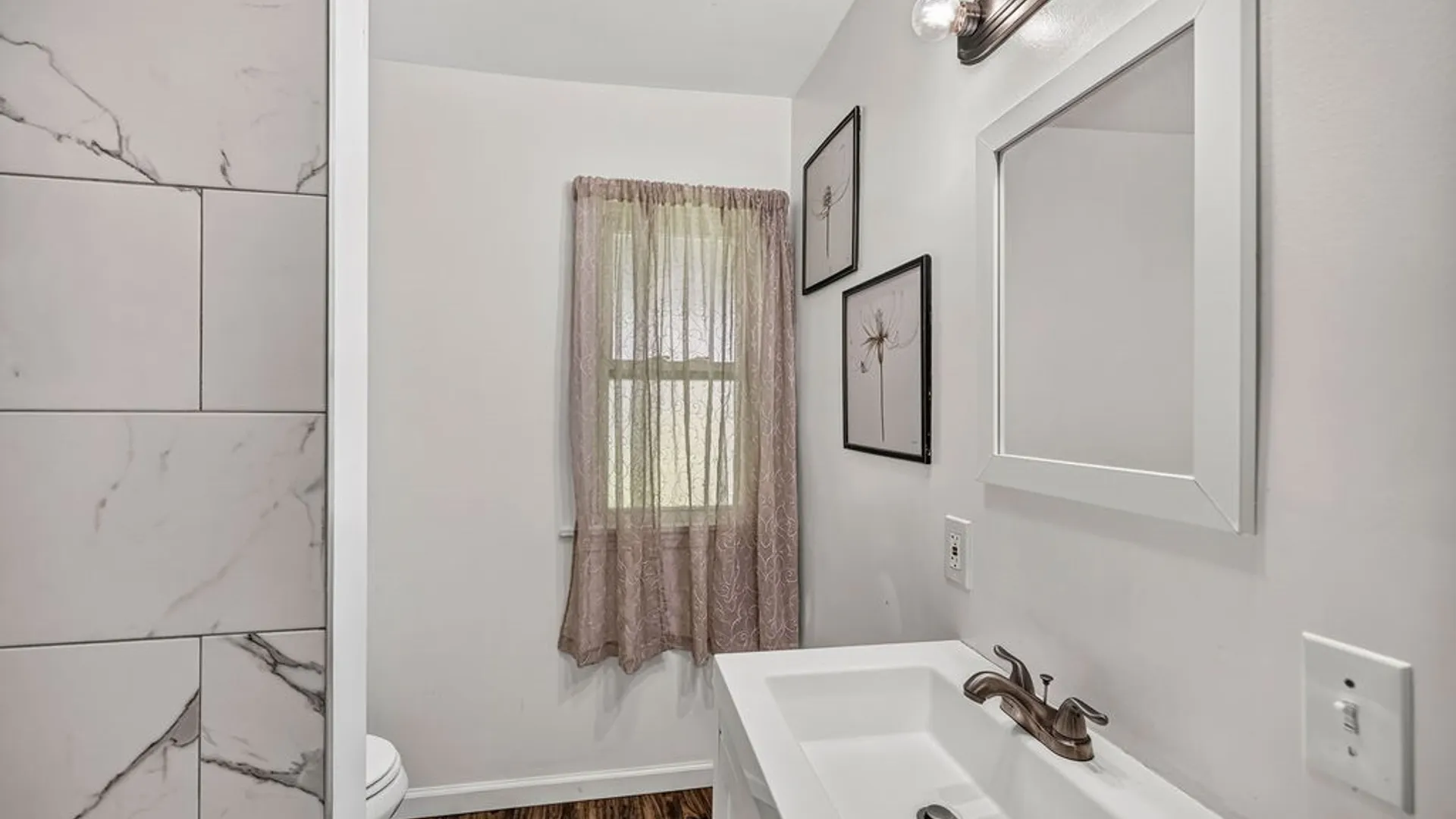 Property at 525 E Amherst Street, Buffalo, NY 14215 6