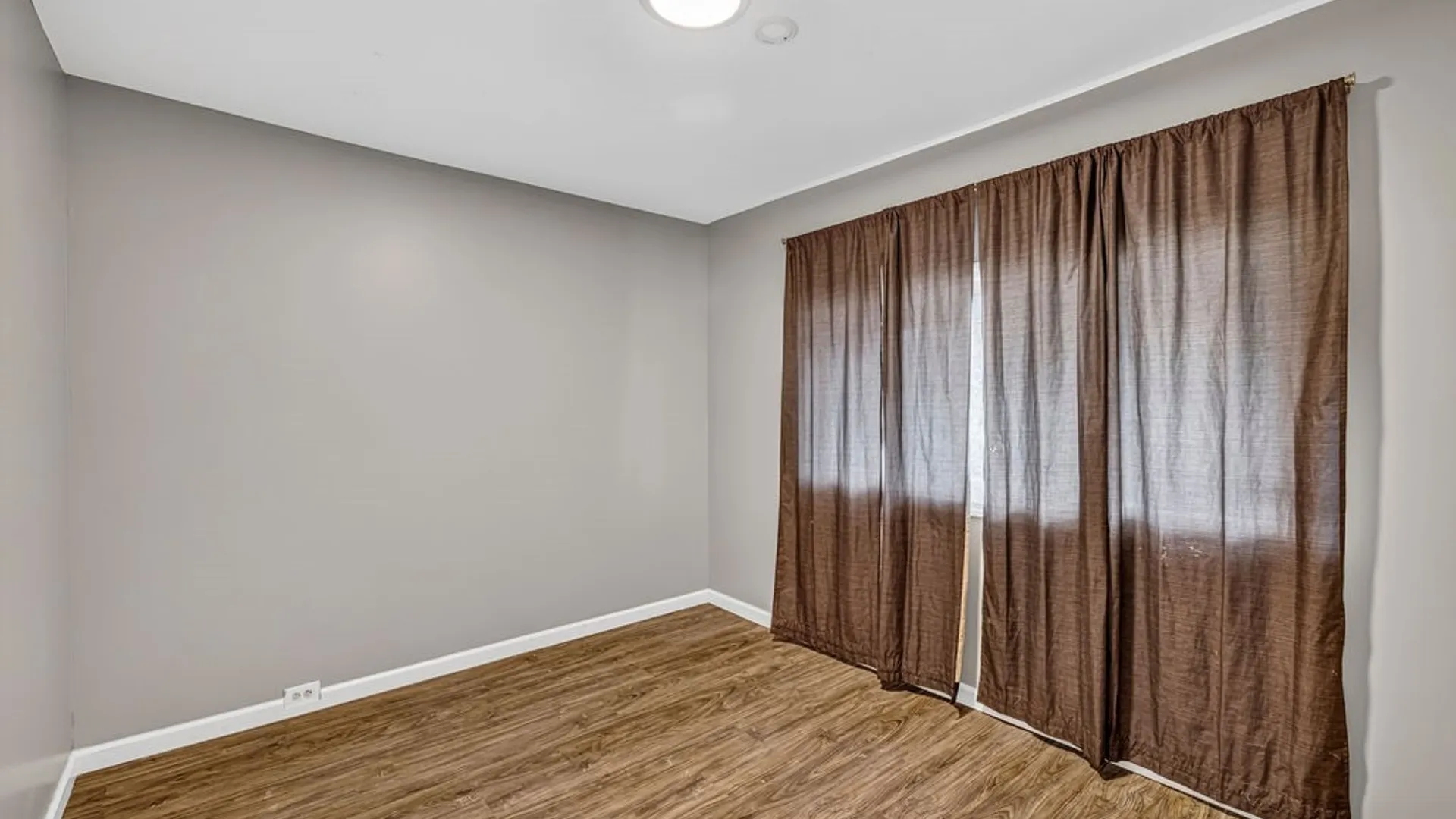 Property at 525 E Amherst Street, Buffalo, NY 14215 8