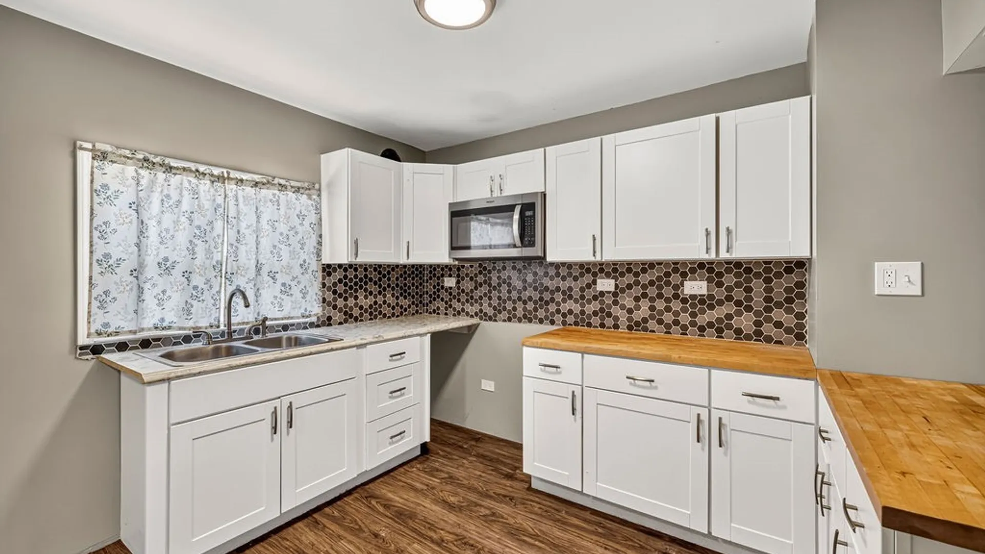 Property at 525 E Amherst Street, Buffalo, NY 14215 28