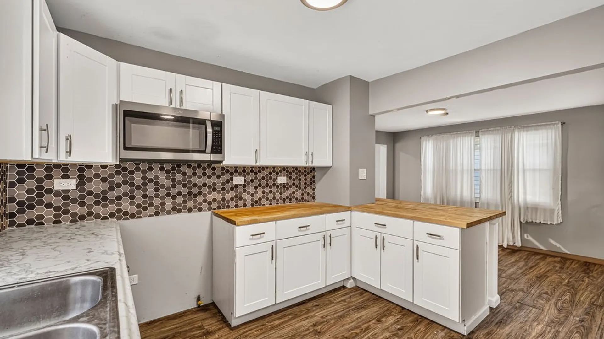 Property at 525 E Amherst Street, Buffalo, NY 14215 30