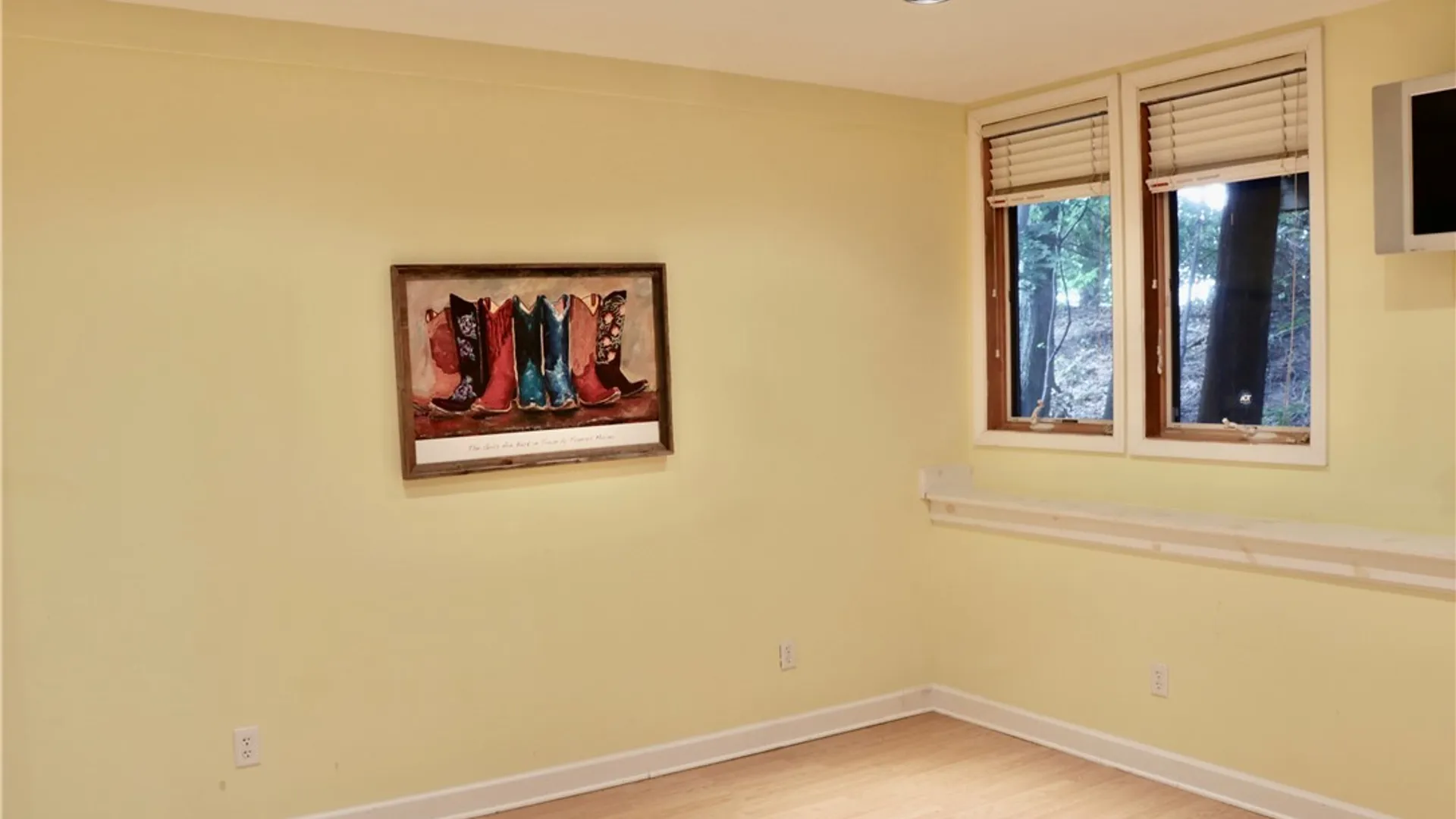 Property at 40 Nursery Lane, Syracuse, NY 13210 35