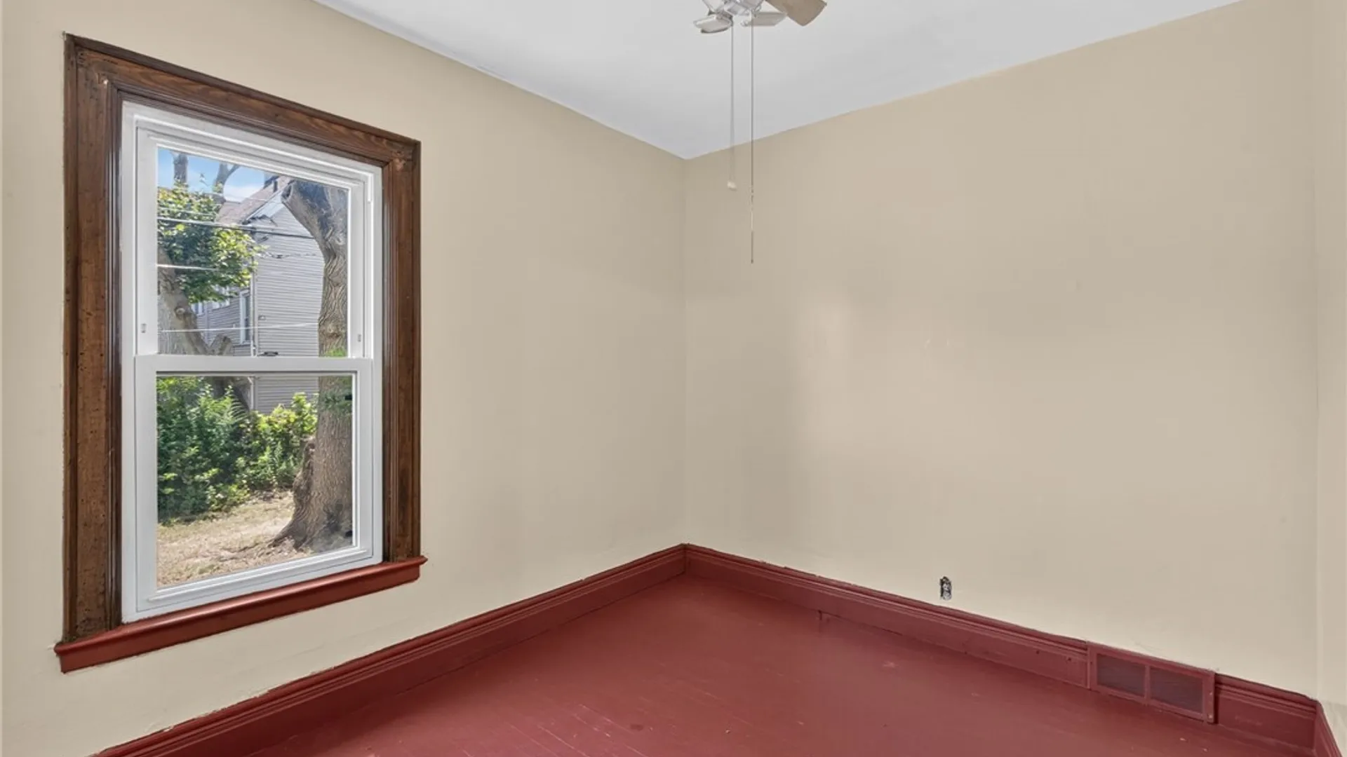 Property at 509 Woodlawn Avenue, Buffalo, NY 14208 33