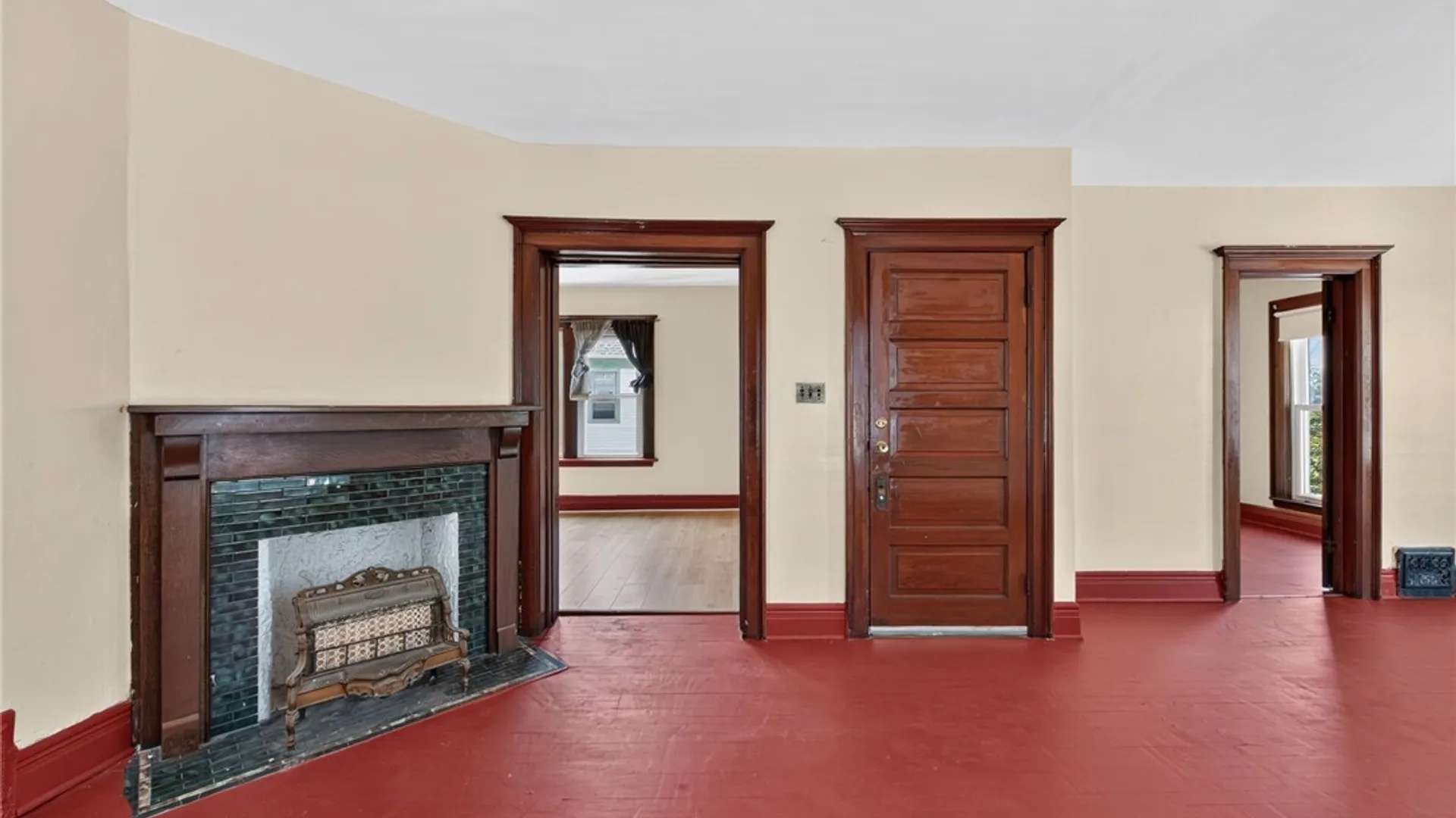 Property at 509 Woodlawn Avenue, Buffalo, NY 14208 24