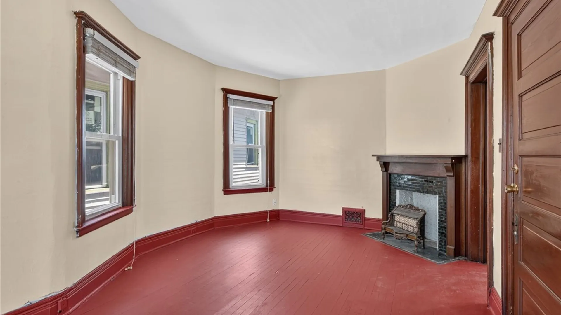 Property at 509 Woodlawn Avenue, Buffalo, NY 14208 26