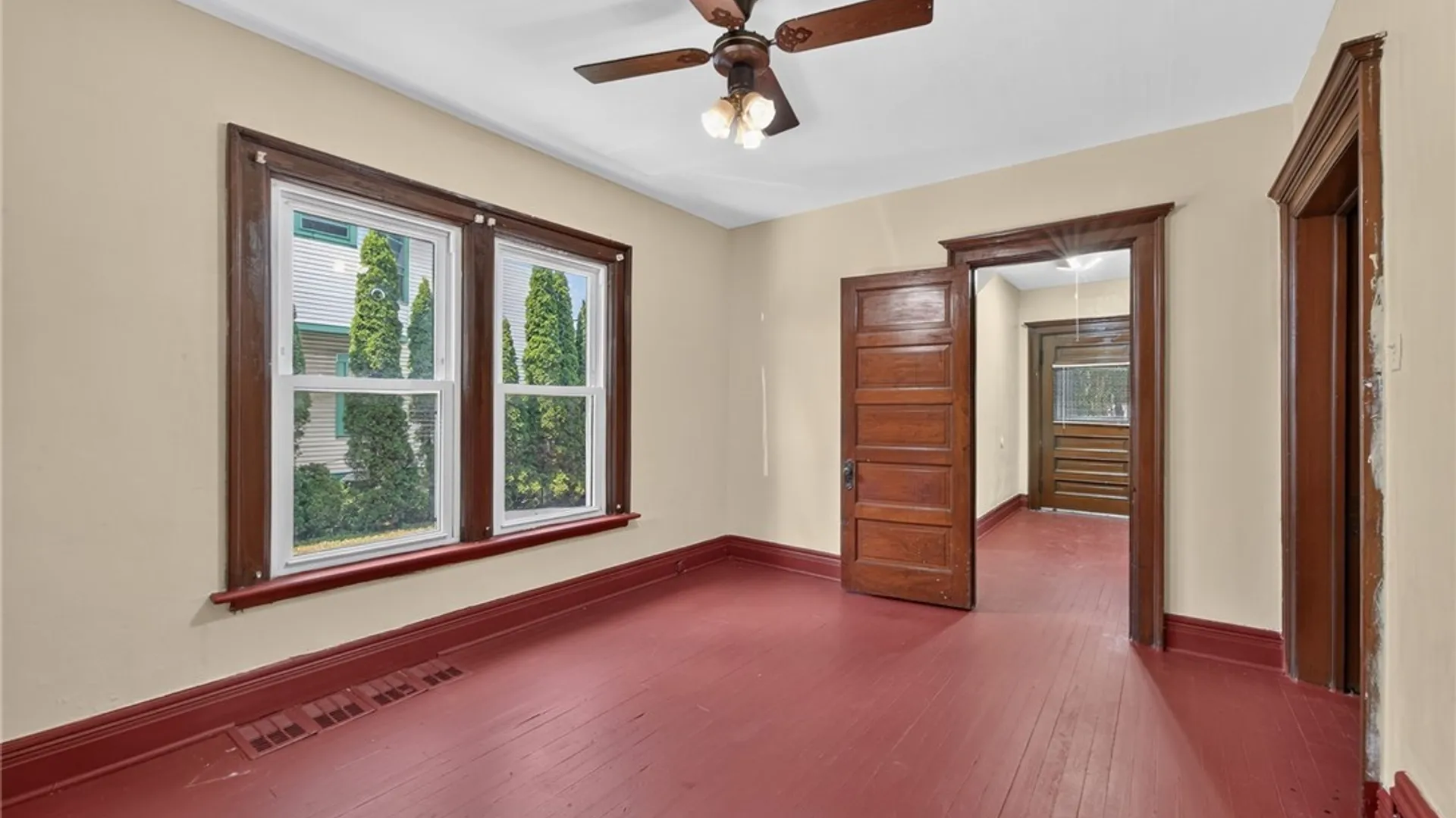 Property at 509 Woodlawn Avenue, Buffalo, NY 14208 12