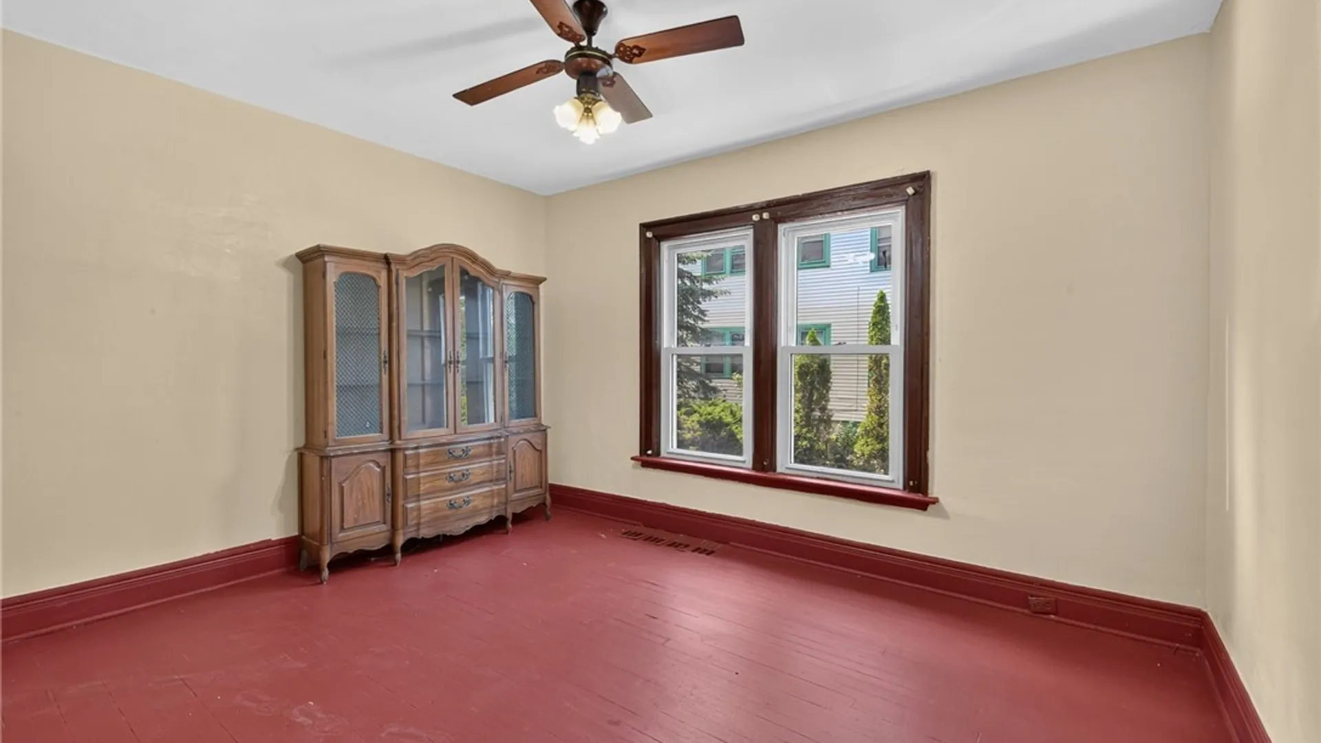 Property at 509 Woodlawn Avenue, Buffalo, NY 14208 13