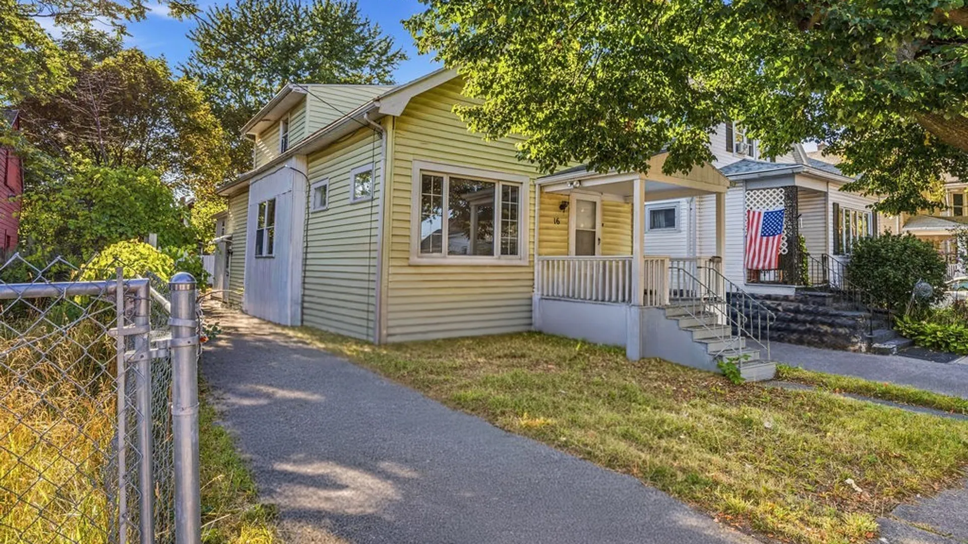 Property at 16 Erb Street, Buffalo, NY 14211 3