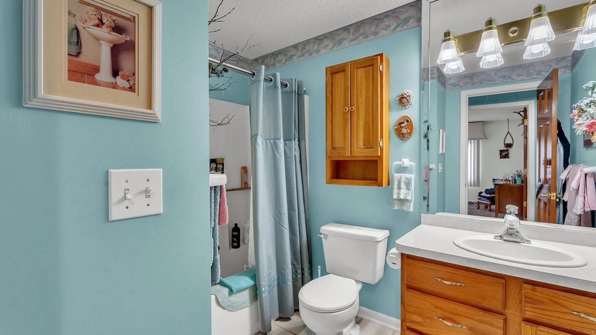 Property at 400 West Avenue, West Seneca, NY 14224 17