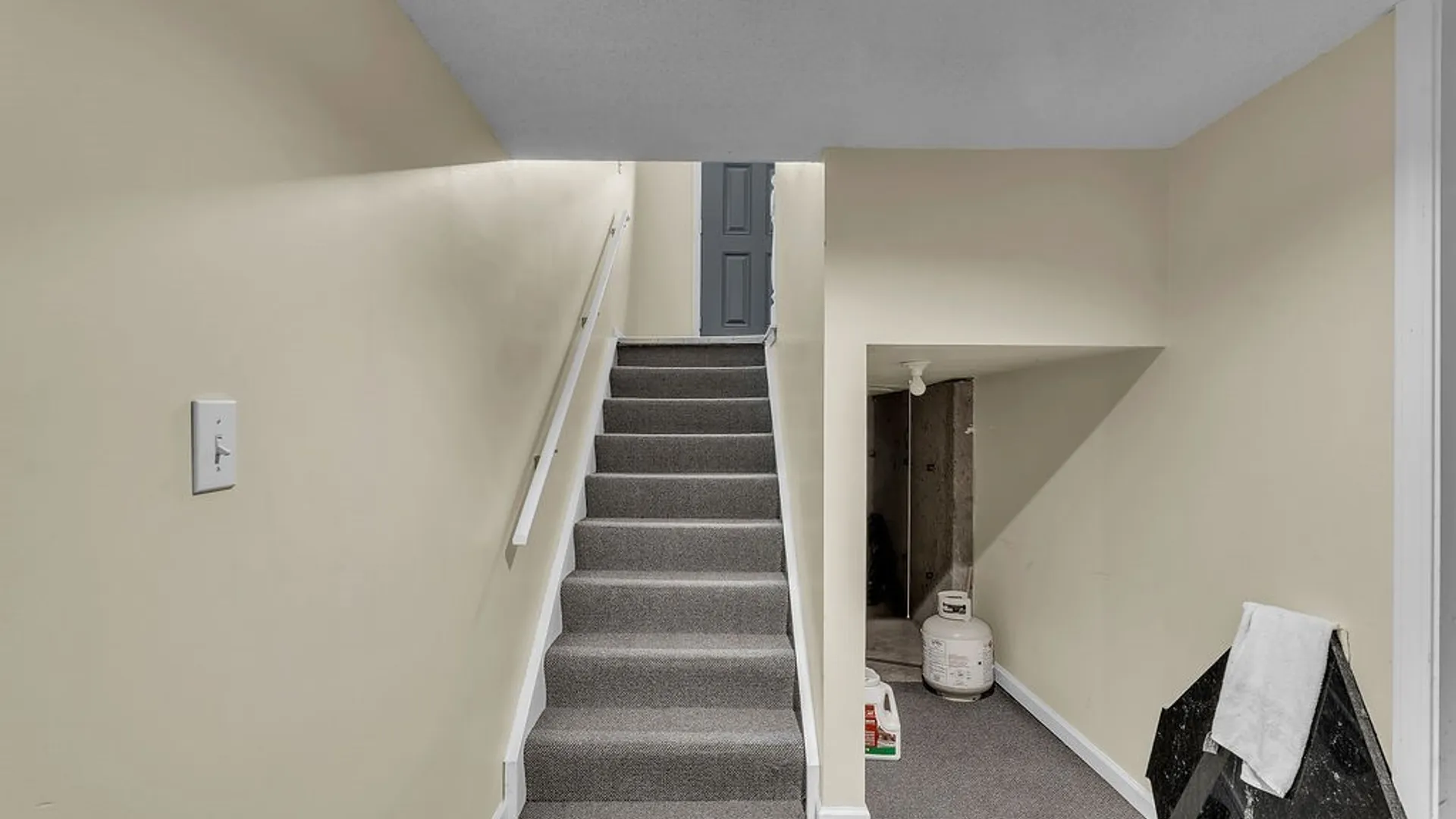 Property at 400 West Avenue, West Seneca, NY 14224 27