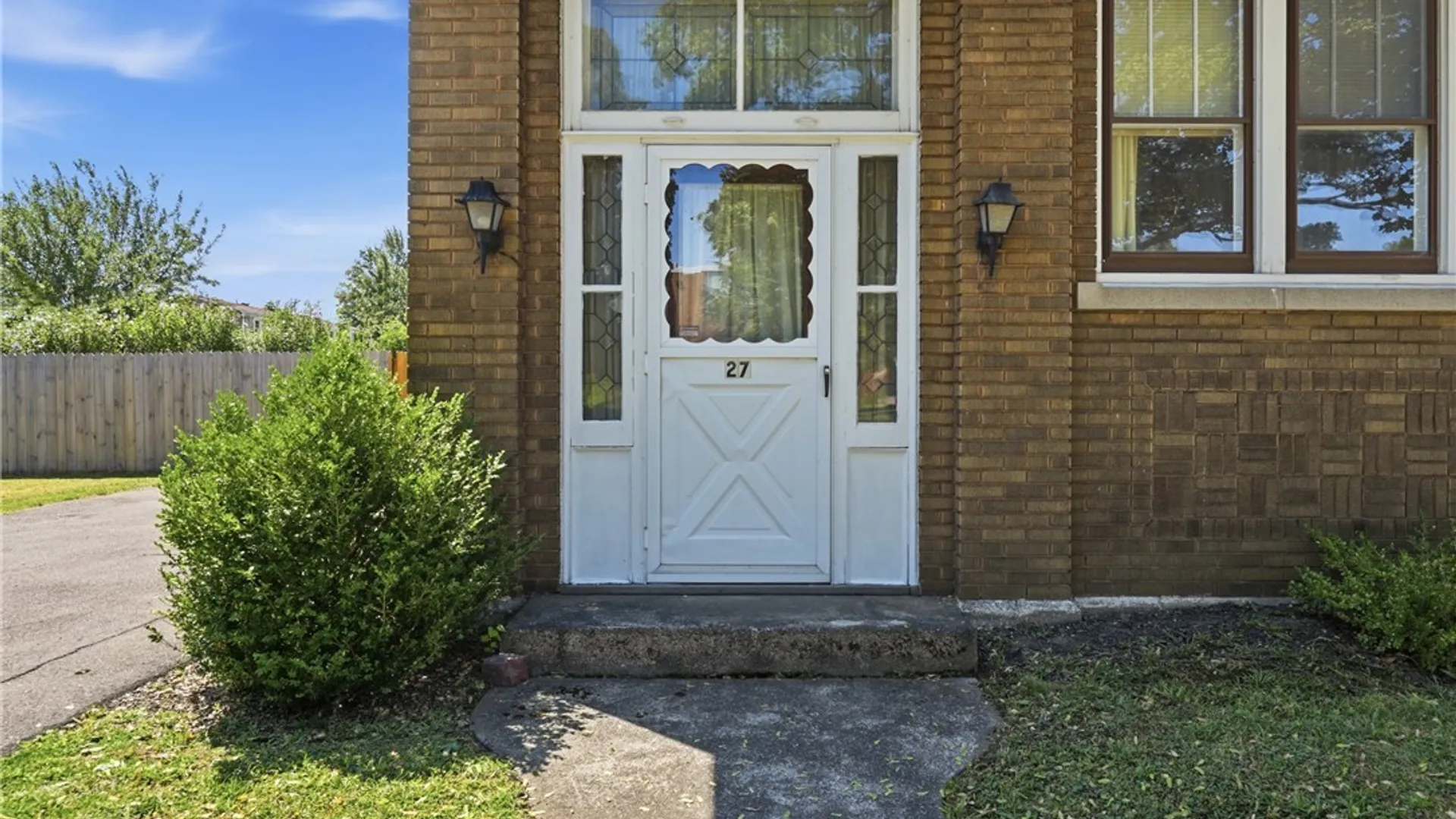 Property at 27 Ludington Street, Buffalo, NY 14206 4
