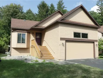 Property at 40 Nursery Lane, Syracuse, NY 13210