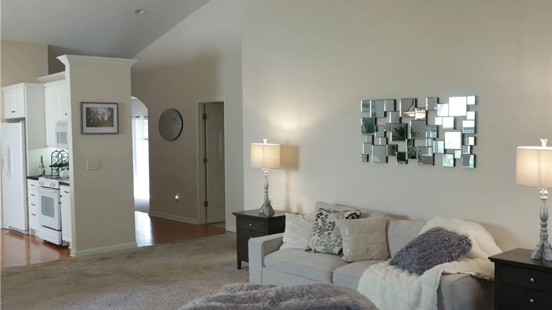 Property at 40 Nursery Lane, Syracuse, NY 13210 14