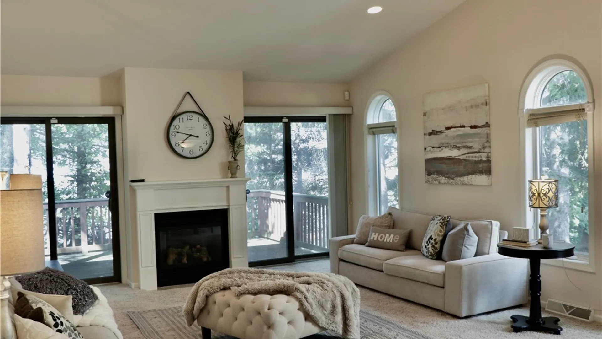Property at 40 Nursery Lane, Syracuse, NY 13210 16