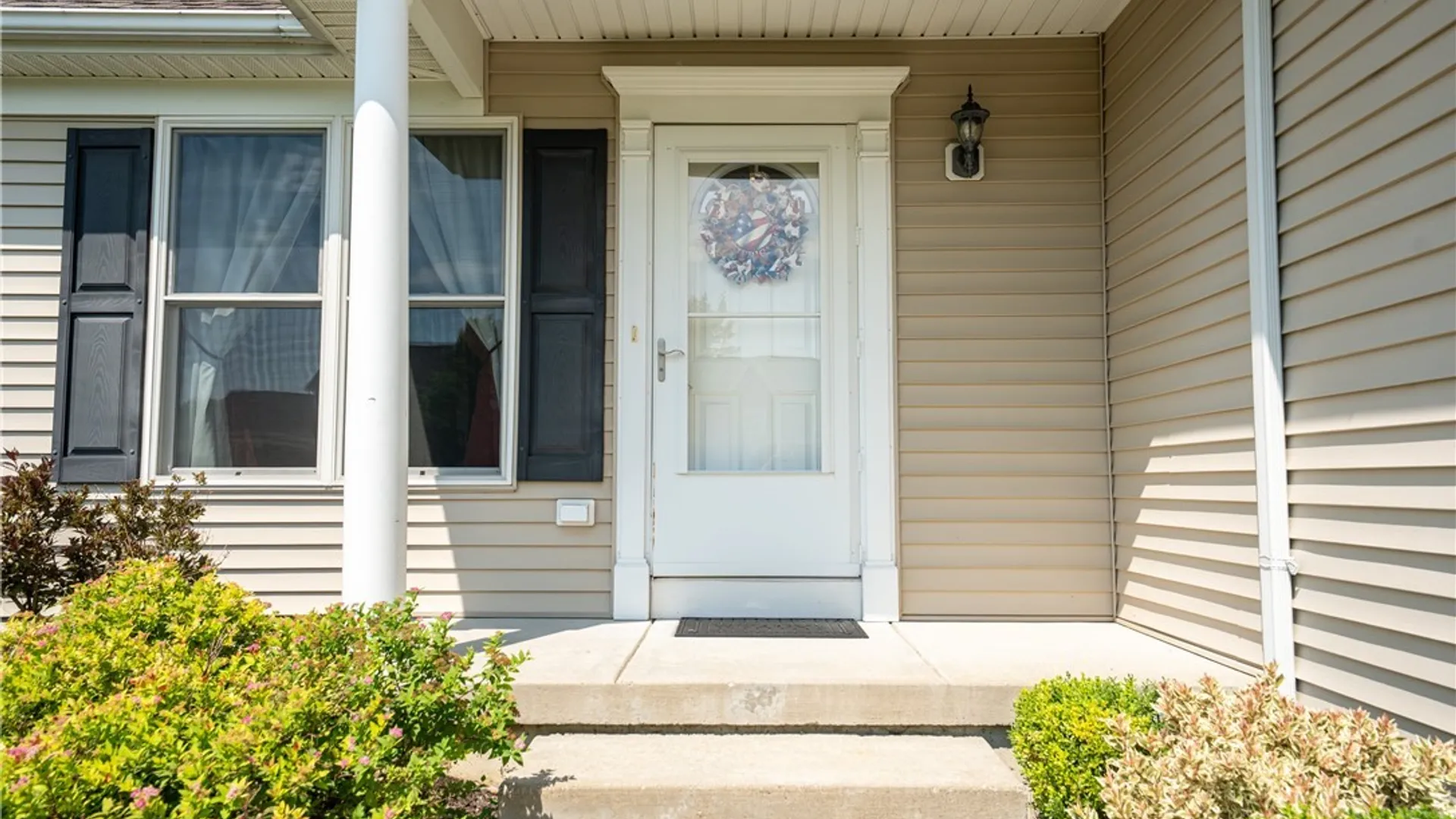 Property at 16 Garnet Drive, Cheektowaga, NY 14227 3