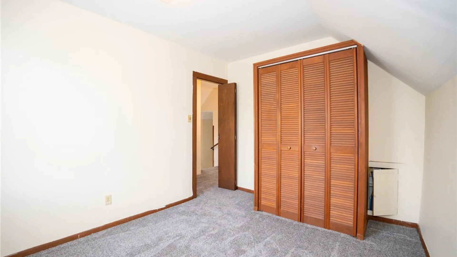 Property at 30 Modern Avenue, Lackawanna, NY 14218 30