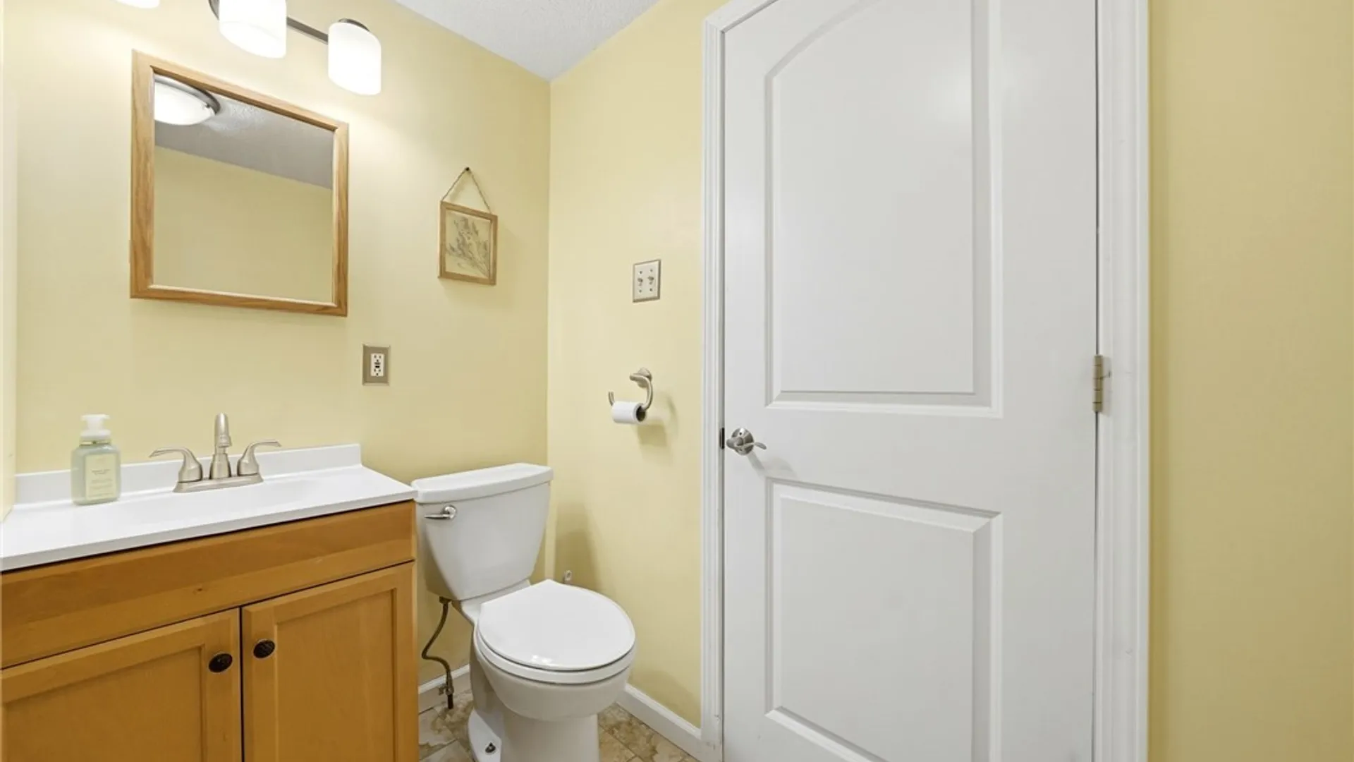 Property at 42 Wichita Road, West Seneca, NY 14224 18