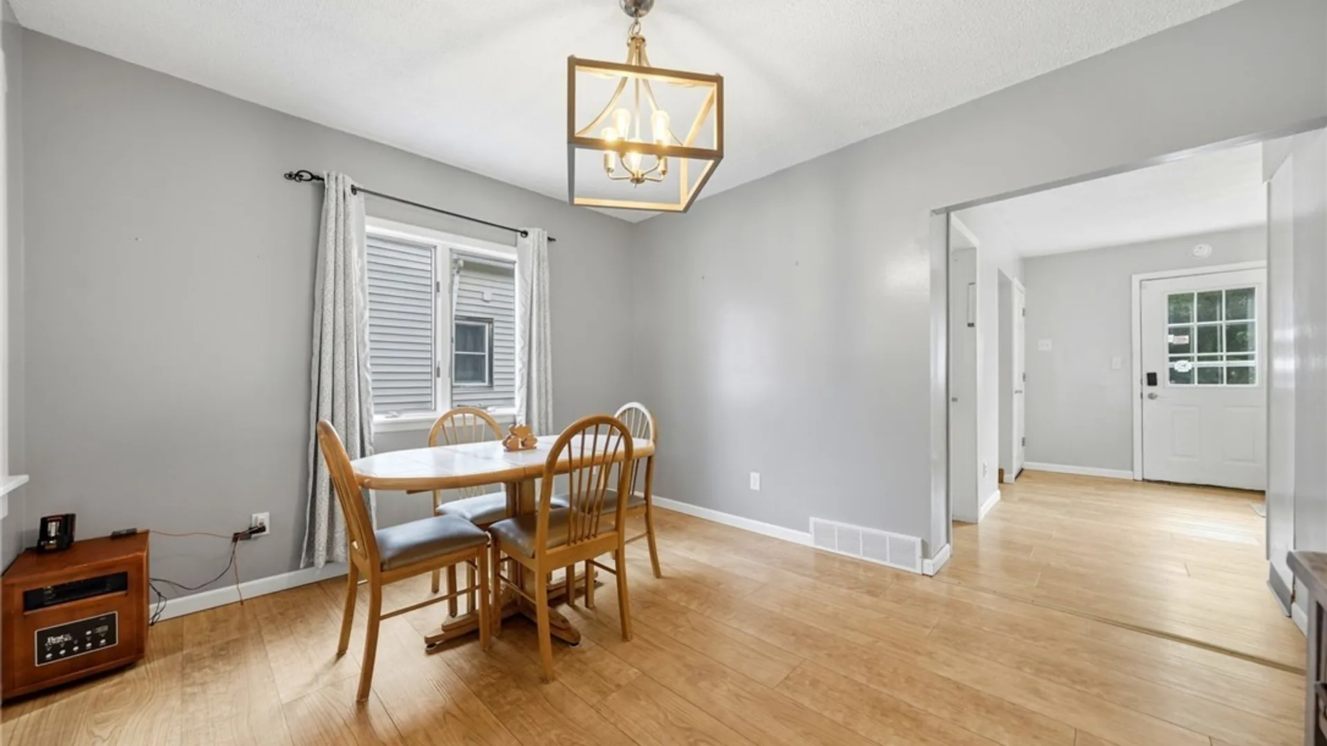 Property at 42 Wichita Road, West Seneca, NY 14224 9