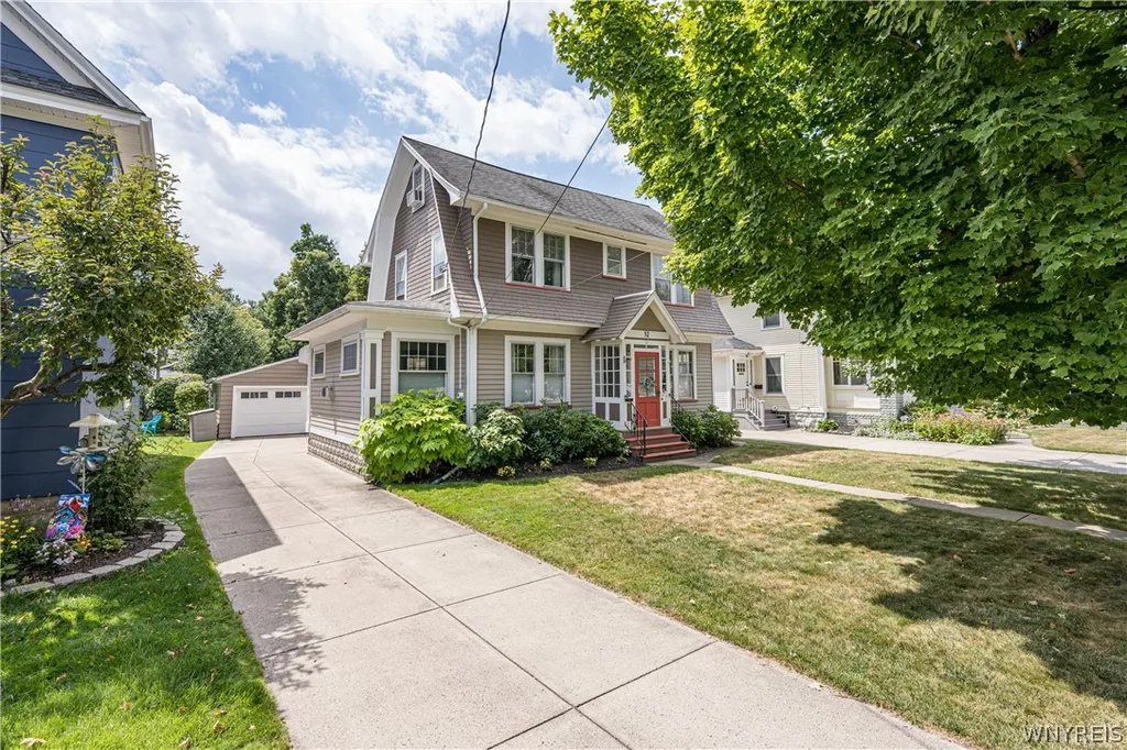 Property at 52 Highland Avenue, Hamburg, NY 14075