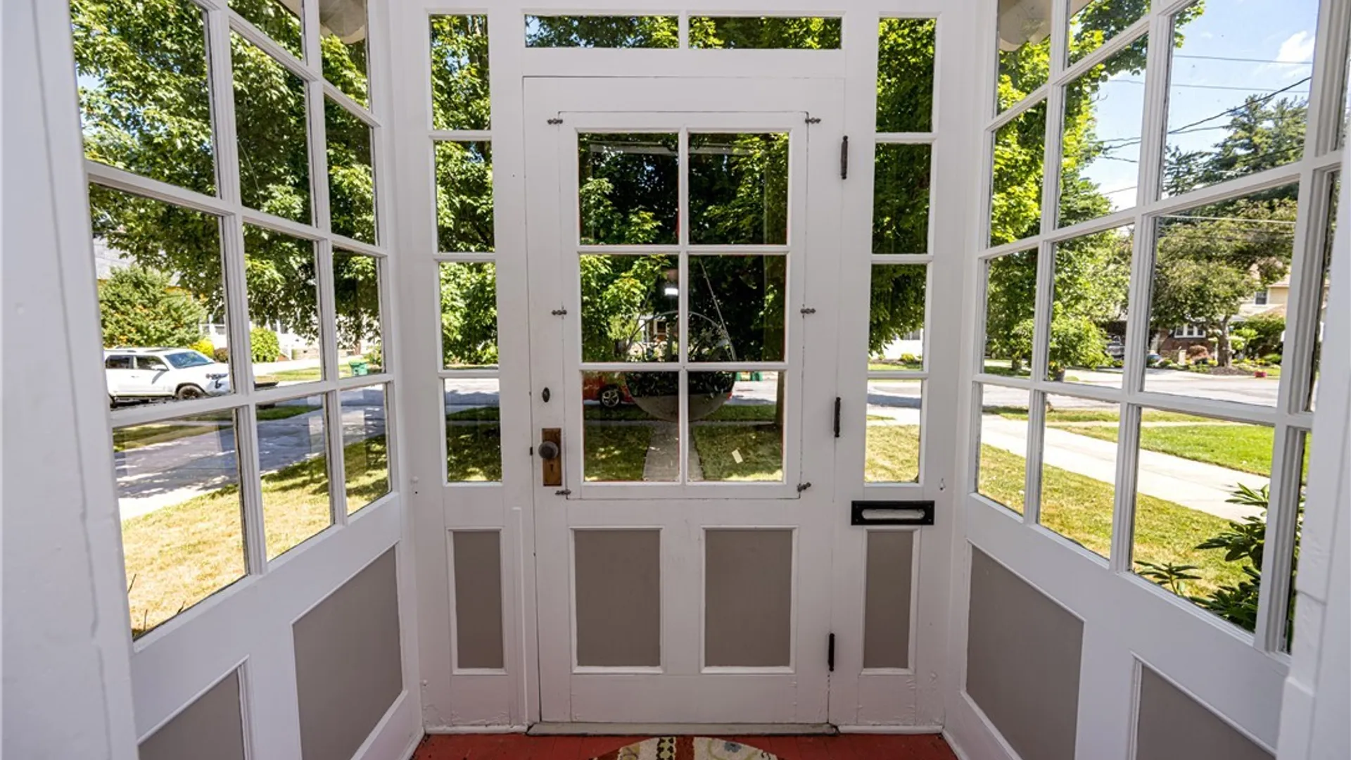 Property at 52 Highland Avenue, Hamburg, NY 14075 16