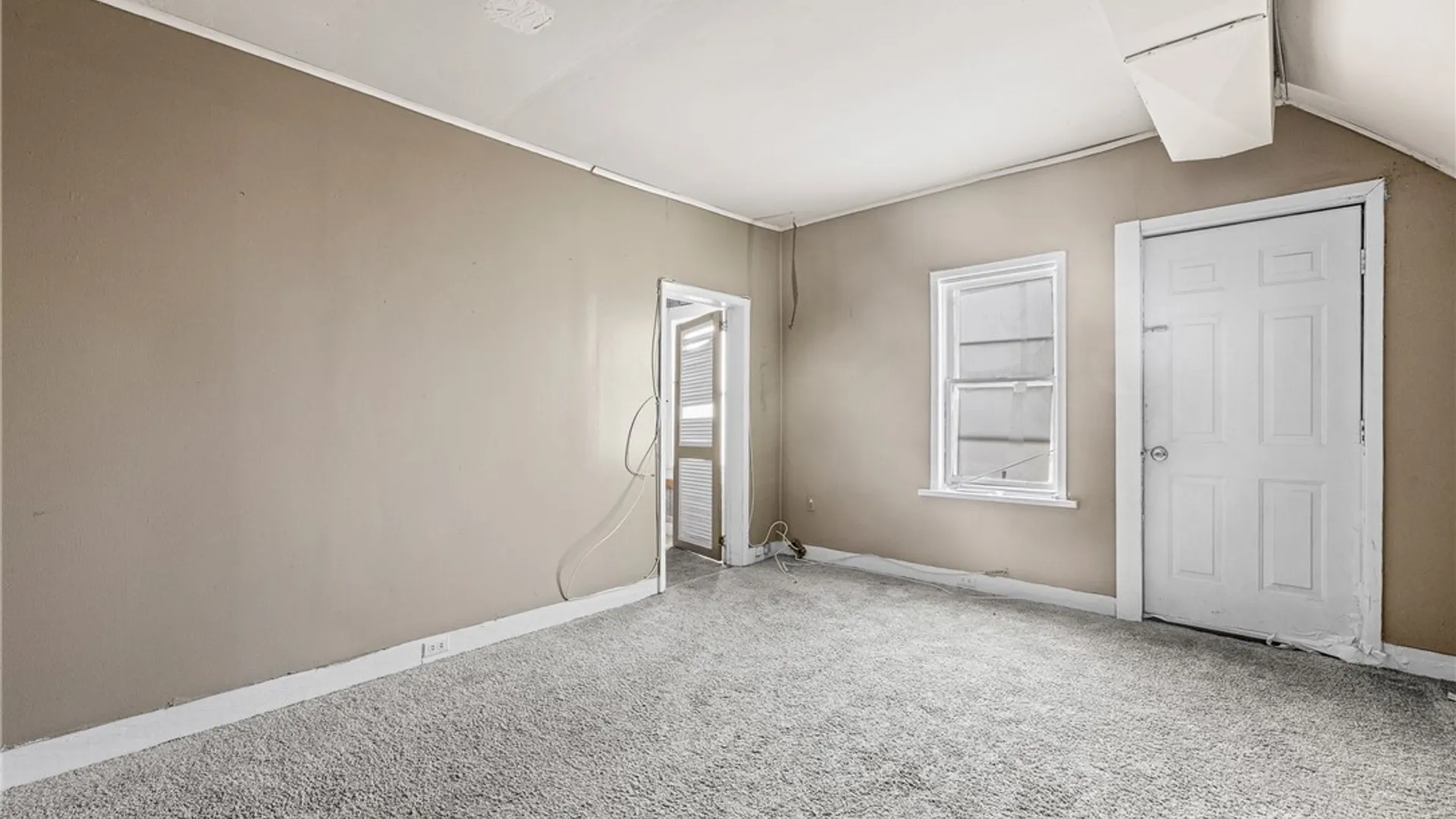 Property at 2295 Niagara Street, Buffalo, NY 14207 13