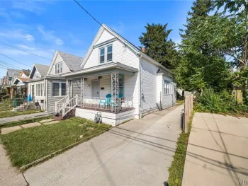Property at 15 Cambridge Avenue, Buffalo, NY 14215