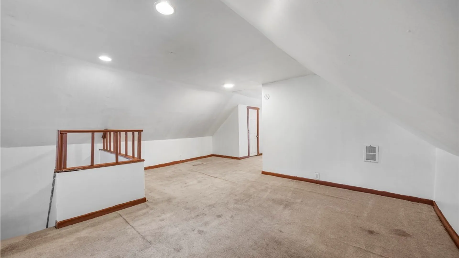 Property at 15 Cambridge Avenue, Buffalo, NY 14215 26