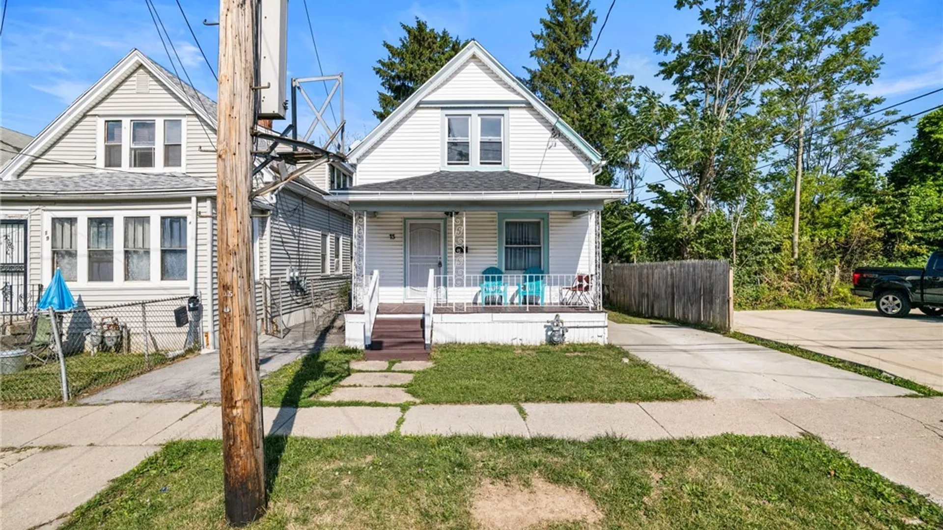 Property at 15 Cambridge Avenue, Buffalo, NY 14215 4