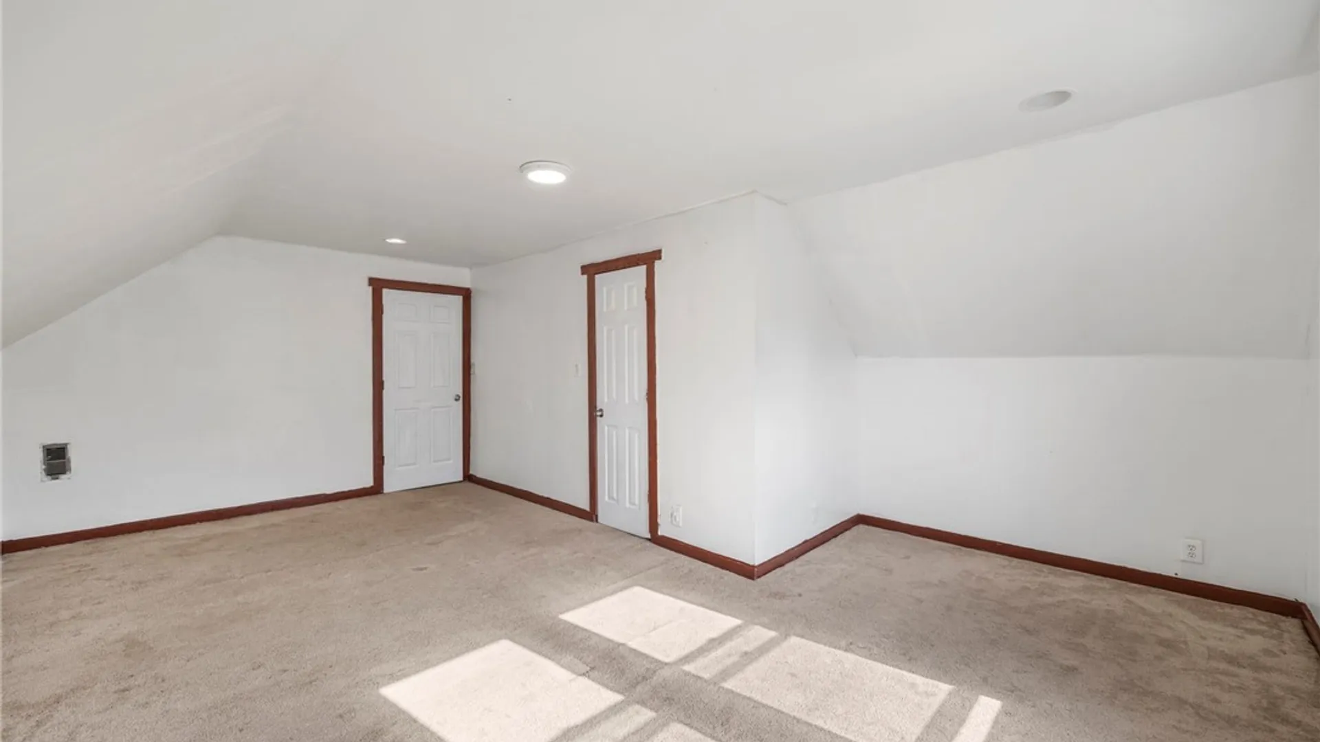 Property at 15 Cambridge Avenue, Buffalo, NY 14215 29