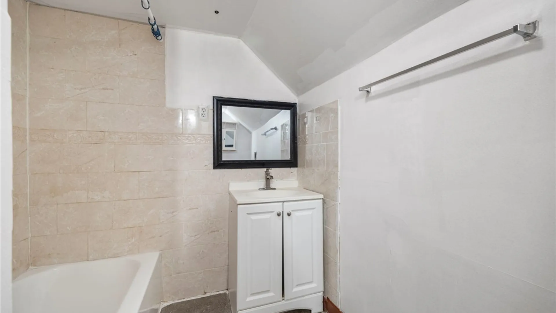 Property at 15 Cambridge Avenue, Buffalo, NY 14215 30