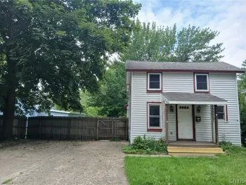 Property at 6 W 6th Street, Fulton, NY 13069