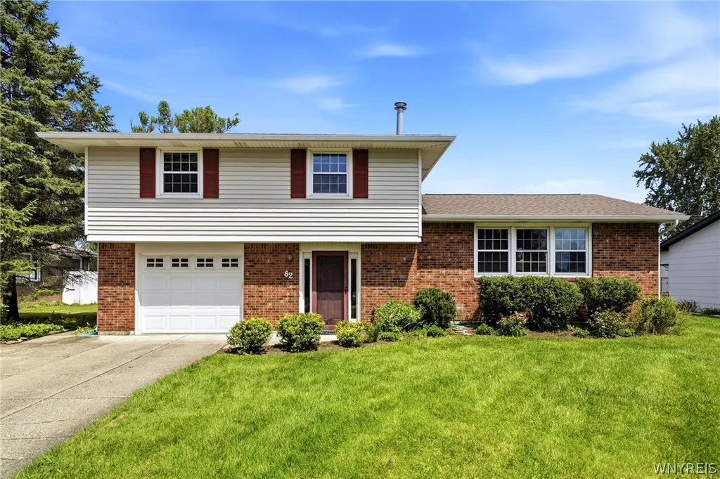 Property at 82 Impala Parkway, Lancaster, NY 14086