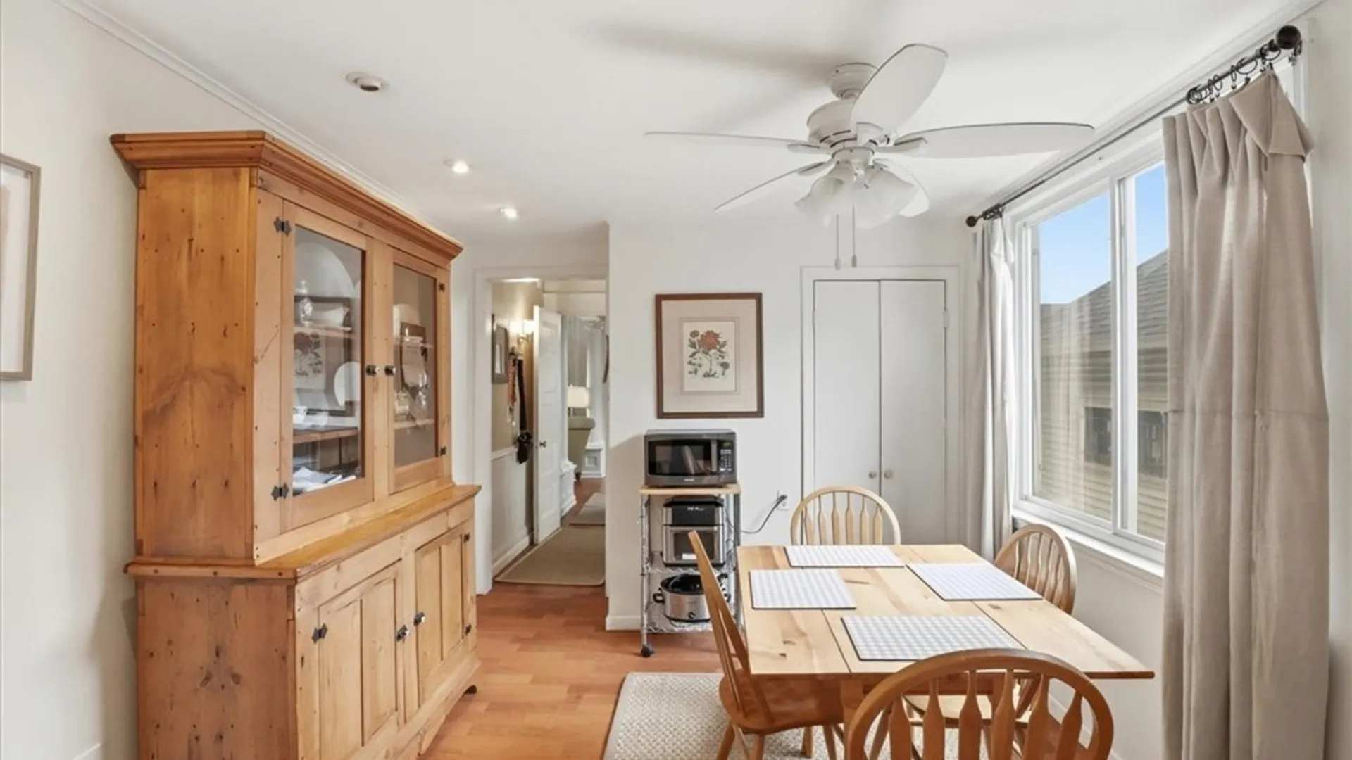 Property at 18 Florence Avenue, Buffalo, NY 14214 15