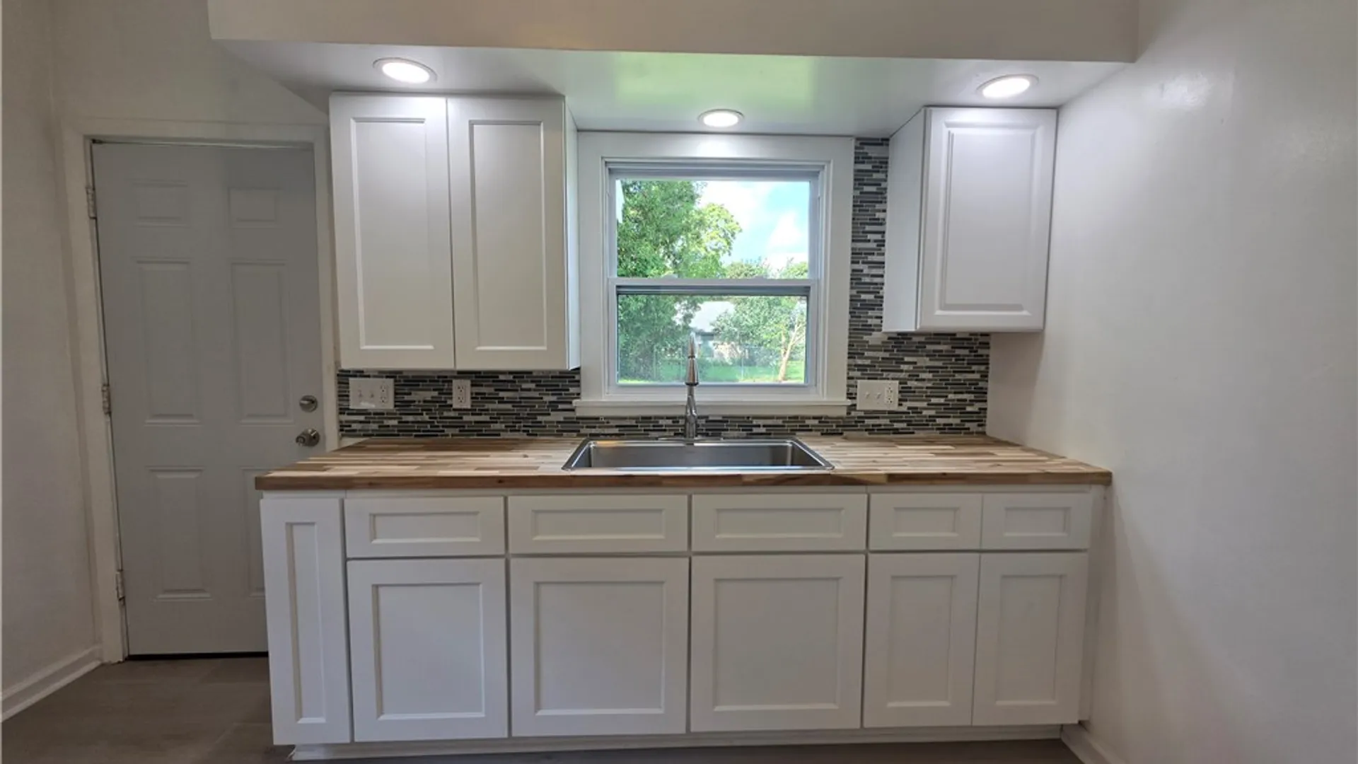 Property at 27 Potomac Street, Rochester, NY 14611 5