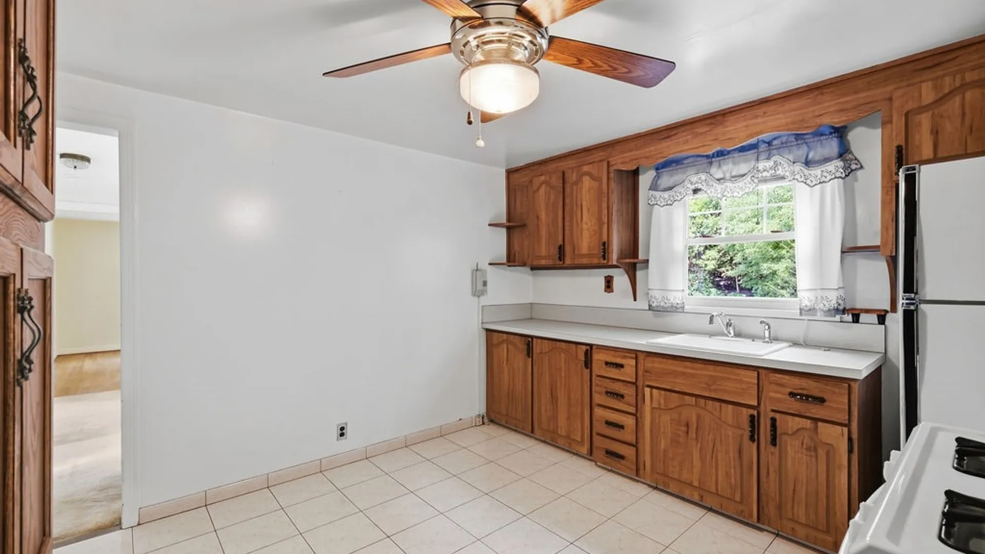 Property at 108 Gray Avenue, Salina, NY 13088 7