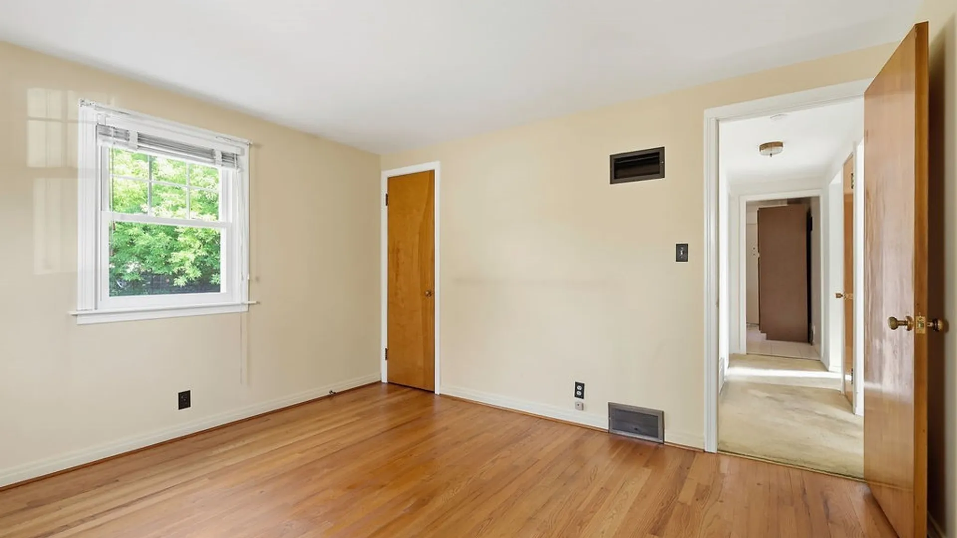 Property at 108 Gray Avenue, Salina, NY 13088 13