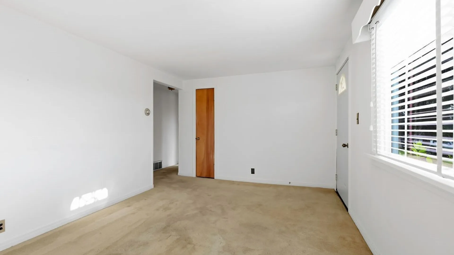Property at 108 Gray Avenue, Salina, NY 13088 11