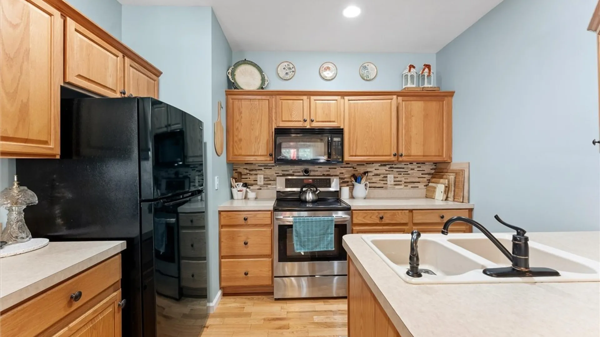 Property at 4020 Long Branch Road, Salina, NY 13090 16