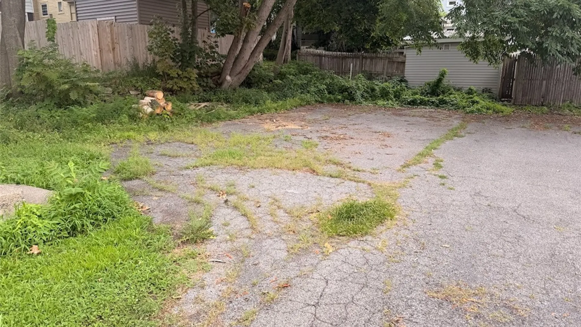 Property at 7 W 9th Street, Oswego, NY 13126 4